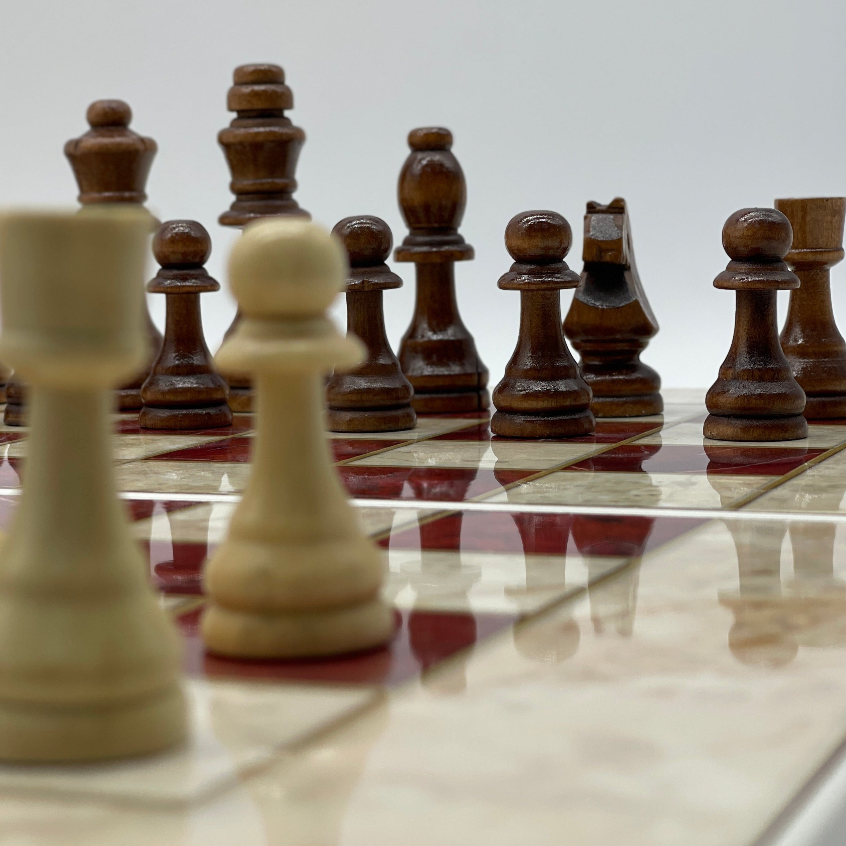 Handmade Red Pattern Backgammon Set With Wooden Chess Pieces
