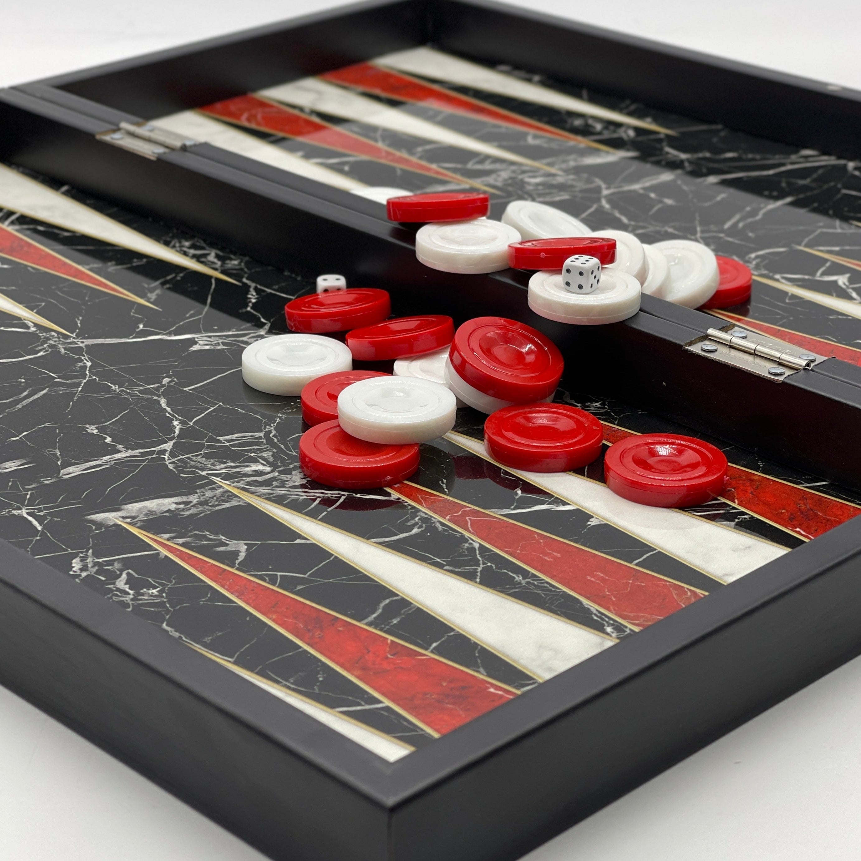 Handmade Black Marble Pattern Backgammon Set With Crusaders Chess Pieces