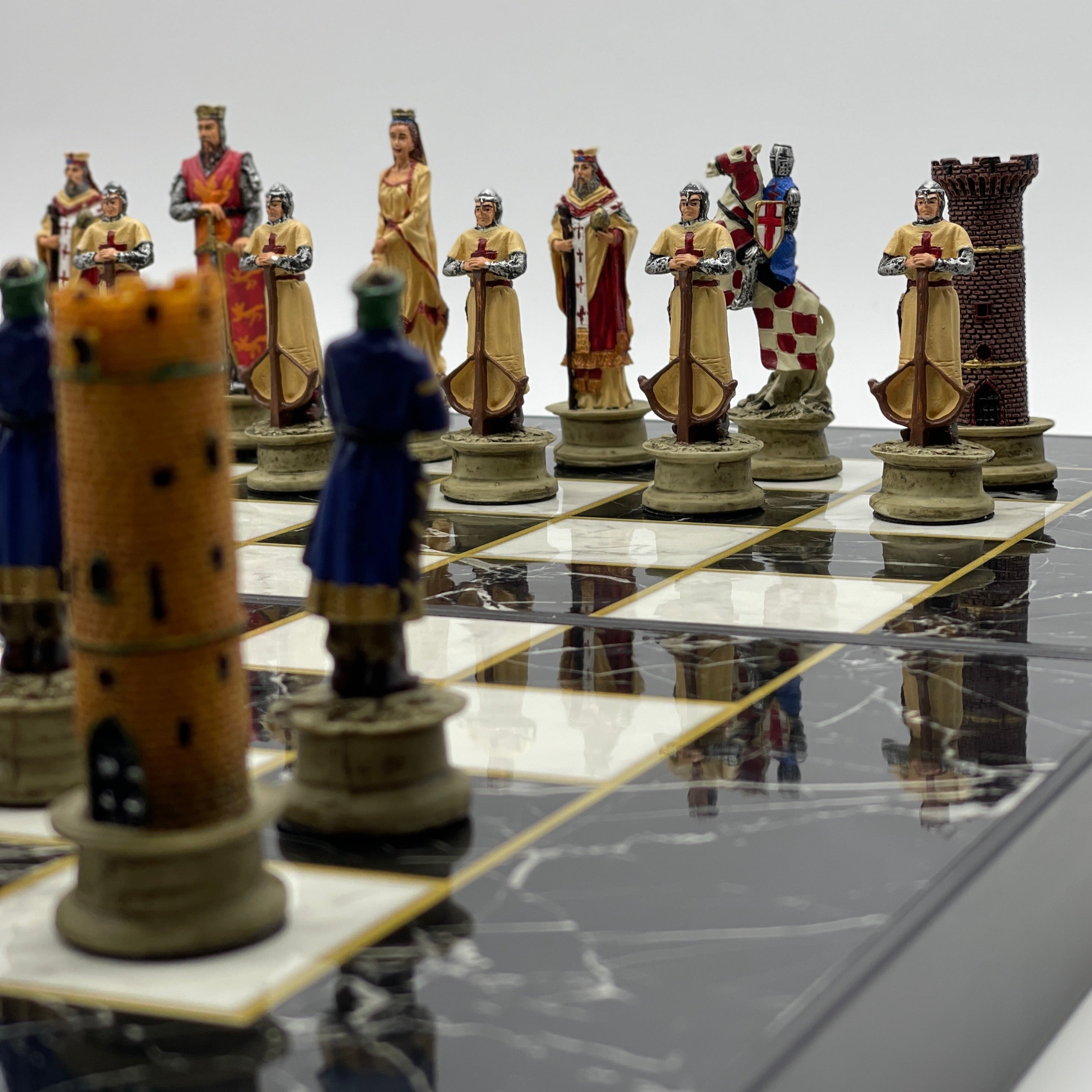 Handmade Black Marble Pattern Backgammon Set With Crusaders Chess Pieces