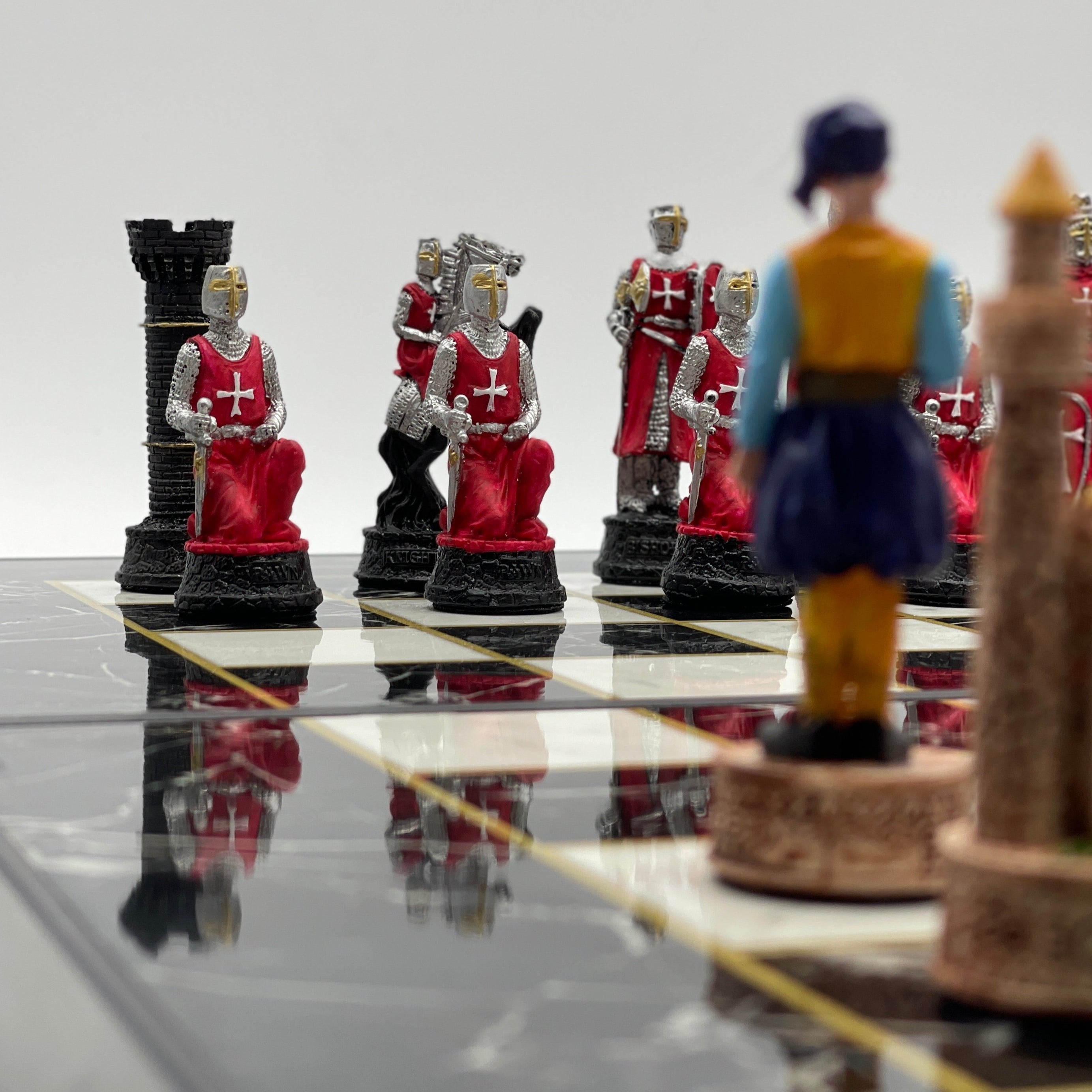 Handmade Black Marble Pattern Backgammon Set With Crusaders Chess Pieces