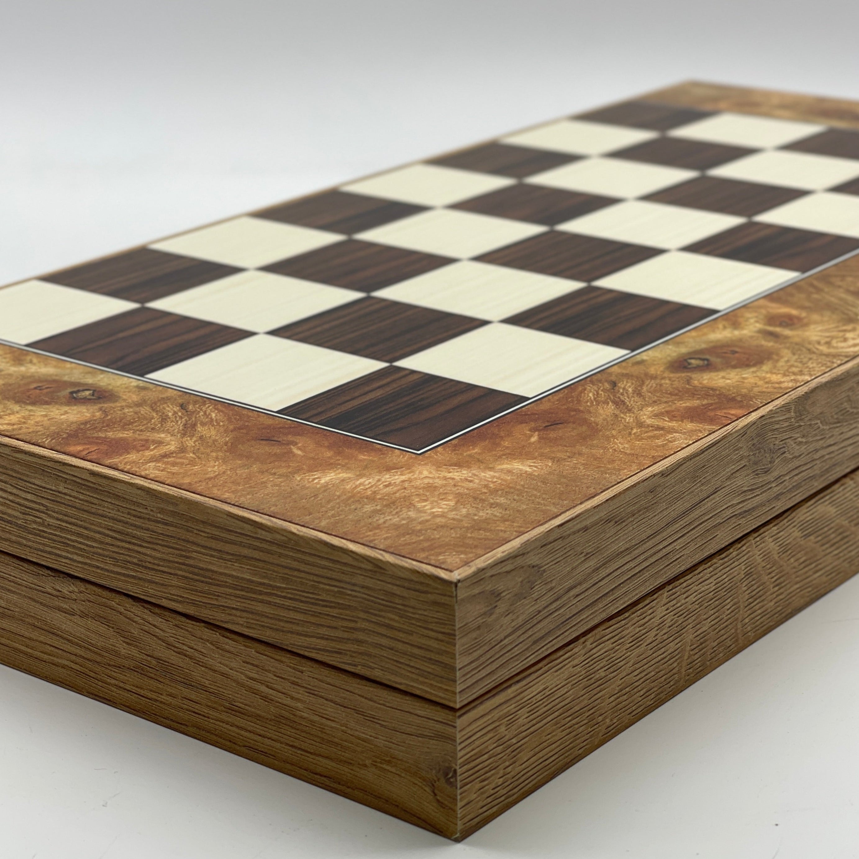 Handmade Brown Pattern Backgammon Set And Polyester Camelot Chess Pieces
