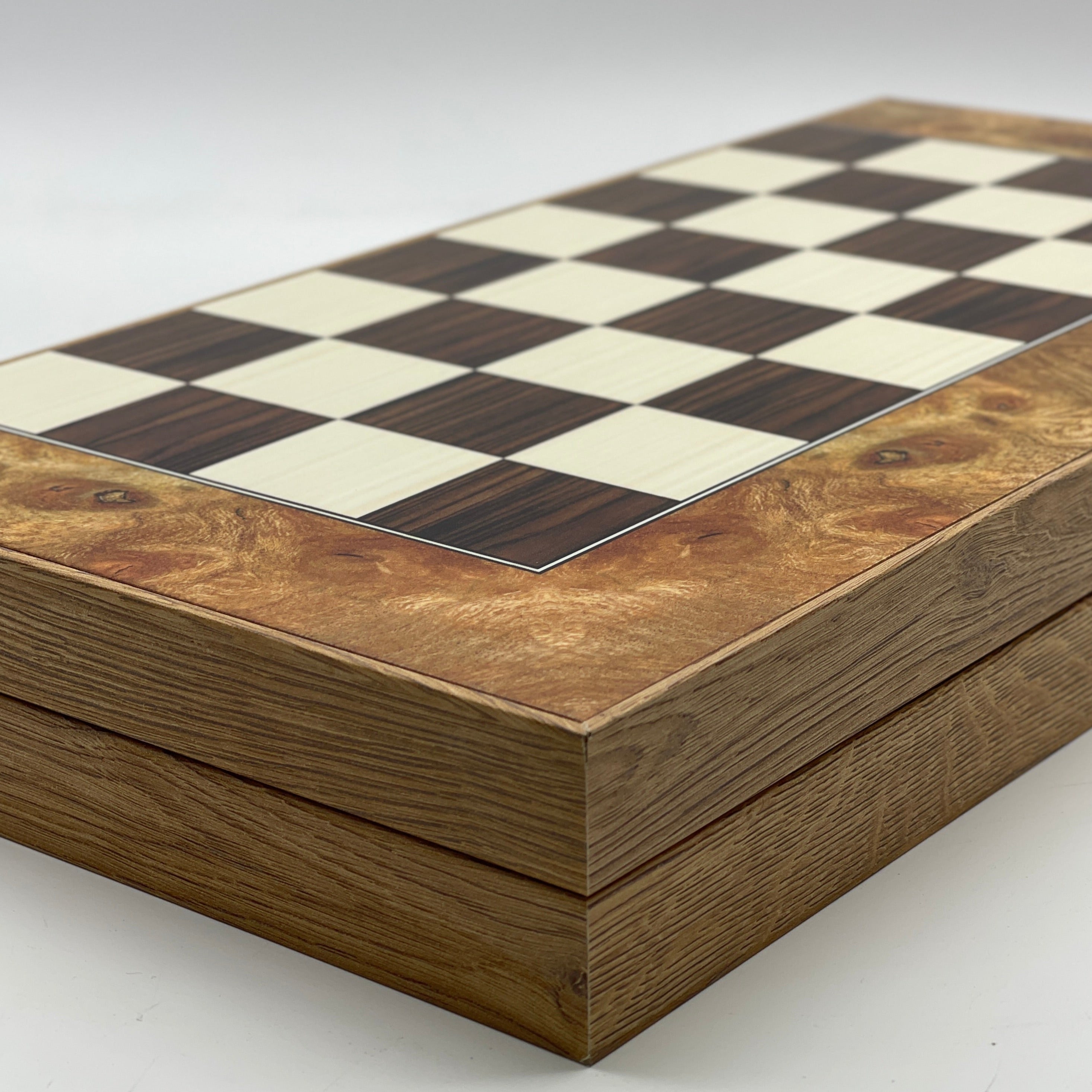 Handmade Walnut Pattern Backgammon Set With Polyester Egyptian Chess Pieces