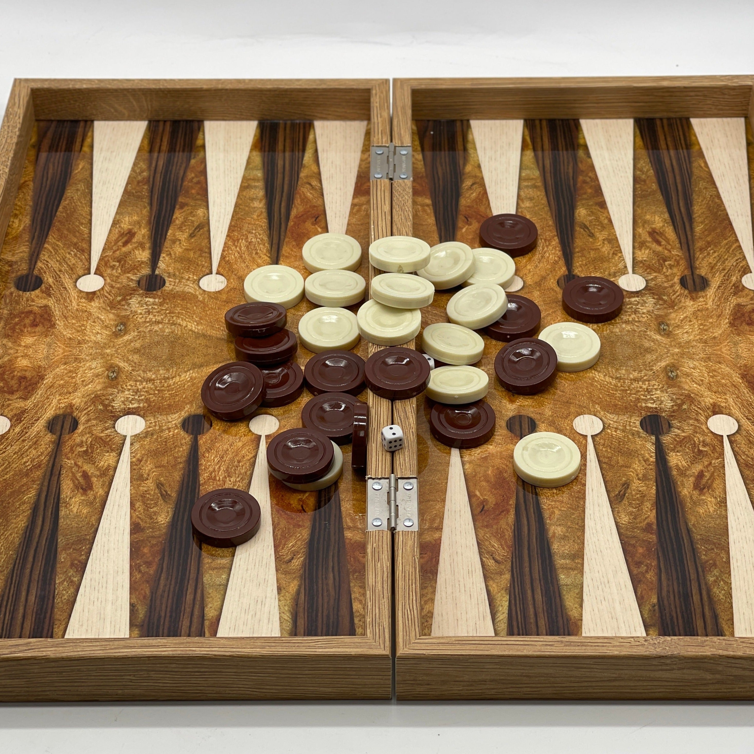 Handmade Walnut Pattern Backgammon Set With Polyester Zombies Chess Pieces