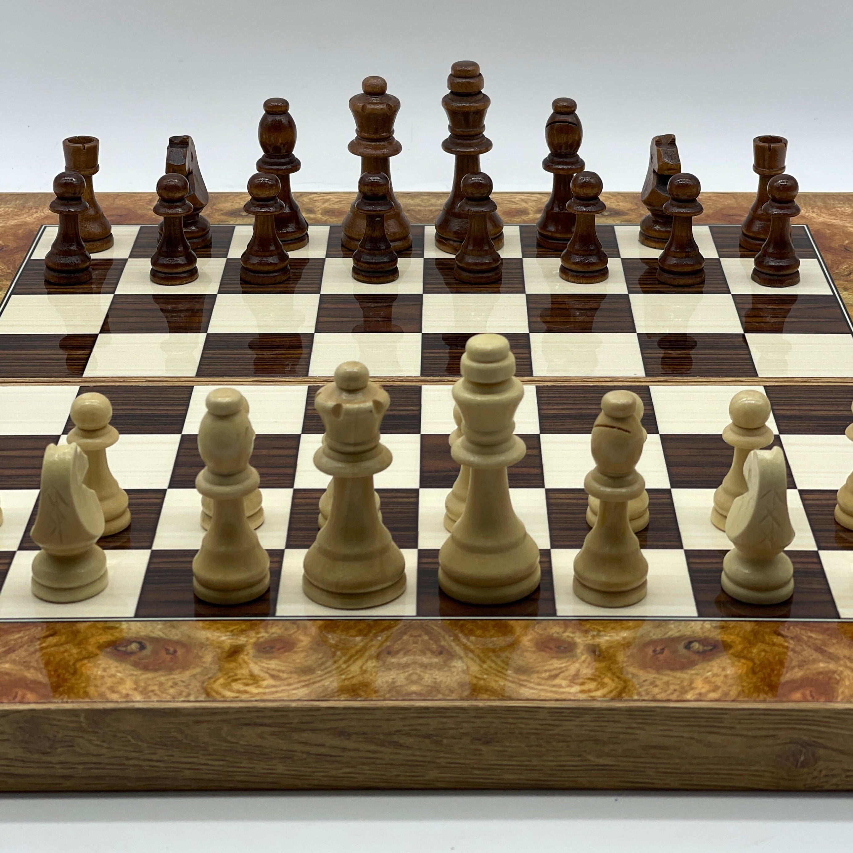 Handmade Walnut Pattern Backgammon Set With Wooden Chess Pieces