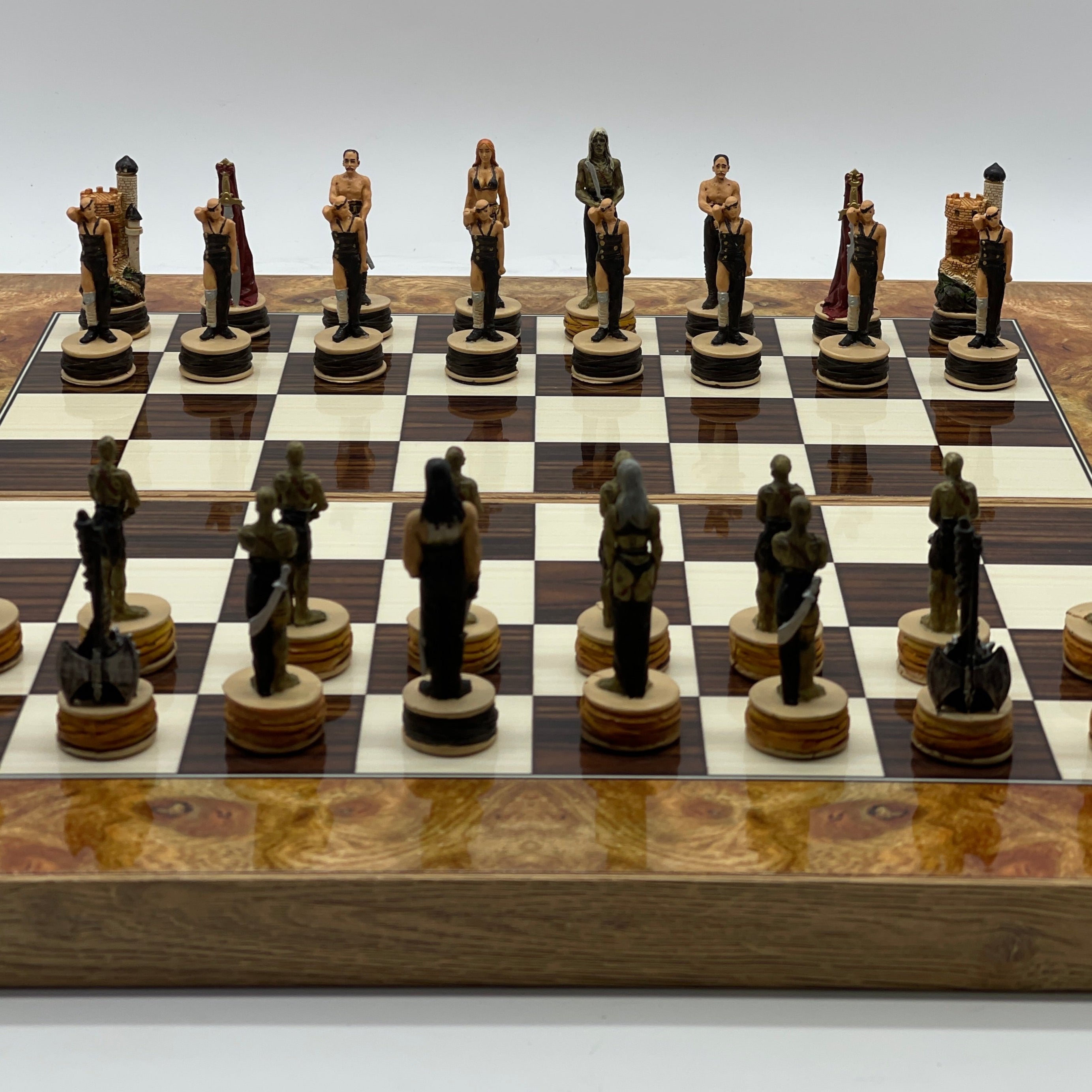 Handmade Walnut Pattern Backgammon Set With Polyester Zombies Chess Pieces