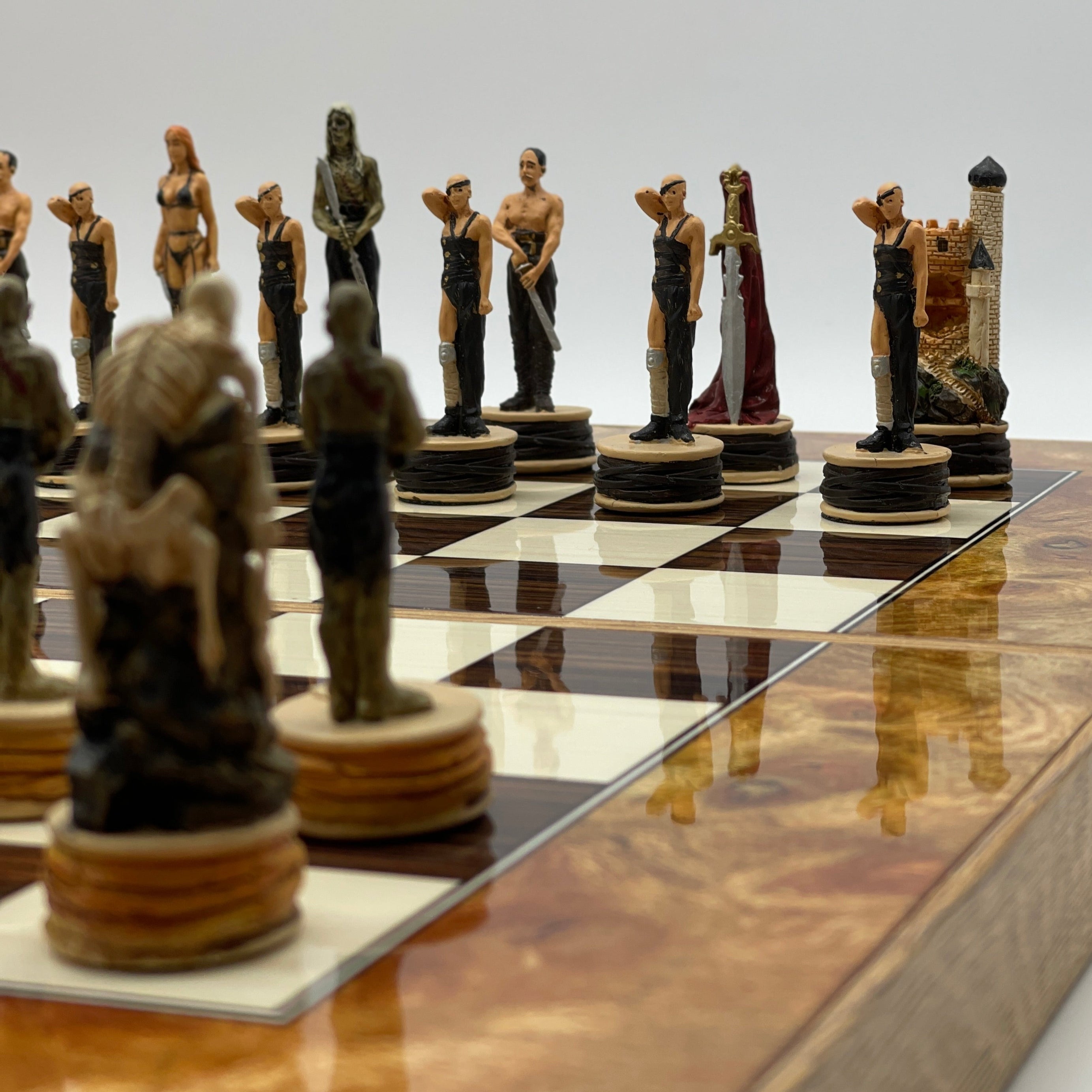 Handmade Walnut Pattern Backgammon Set With Polyester Zombies Chess Pieces