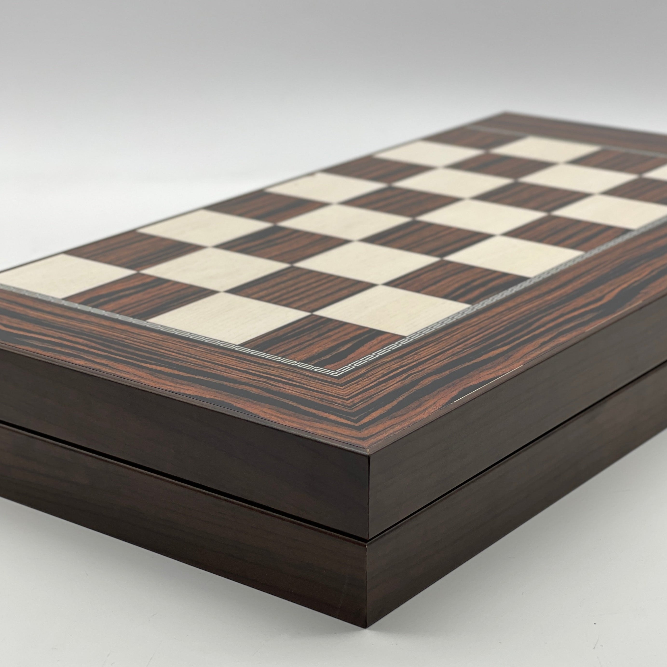 Handmade Dark Brown Pattern Backgammon Set With Crusaders Chess Pieces