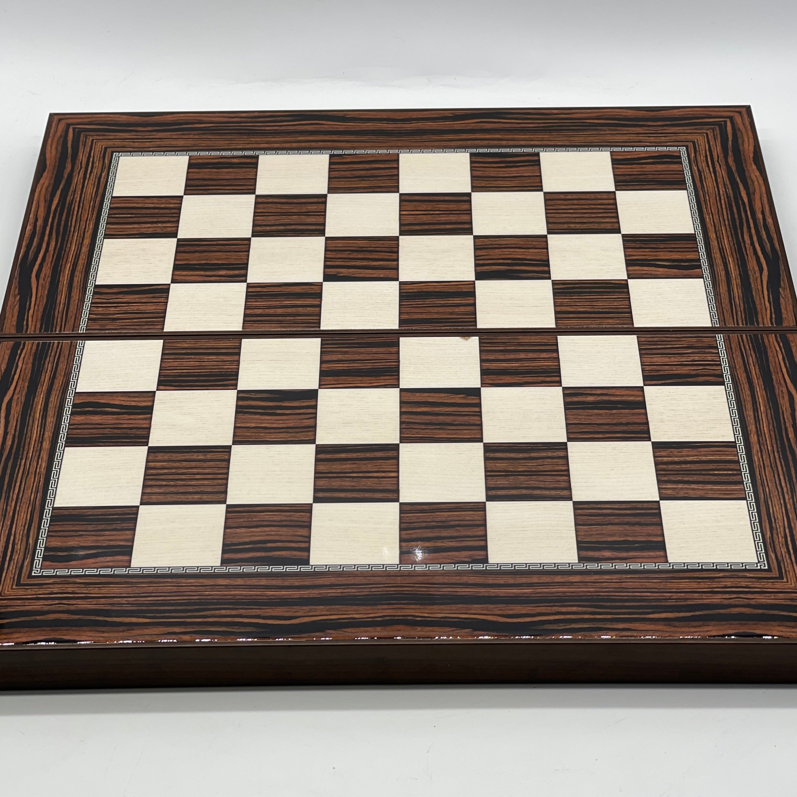 Handmade Dark Brown Pattern Backgammon Set With Crusaders Chess Pieces