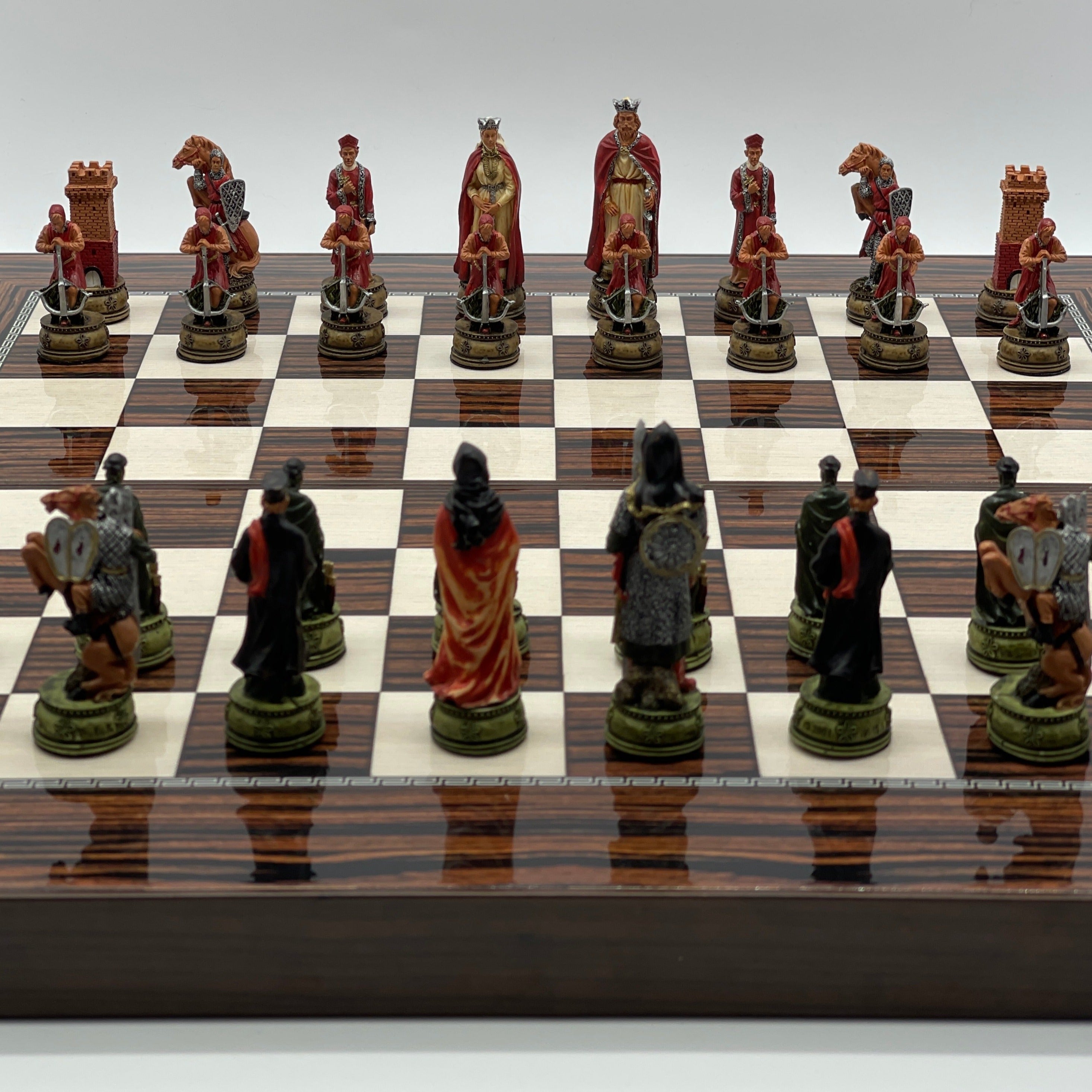 Handmade Dark Brown Pattern Backgammon Set With Camelot Chess Pieces