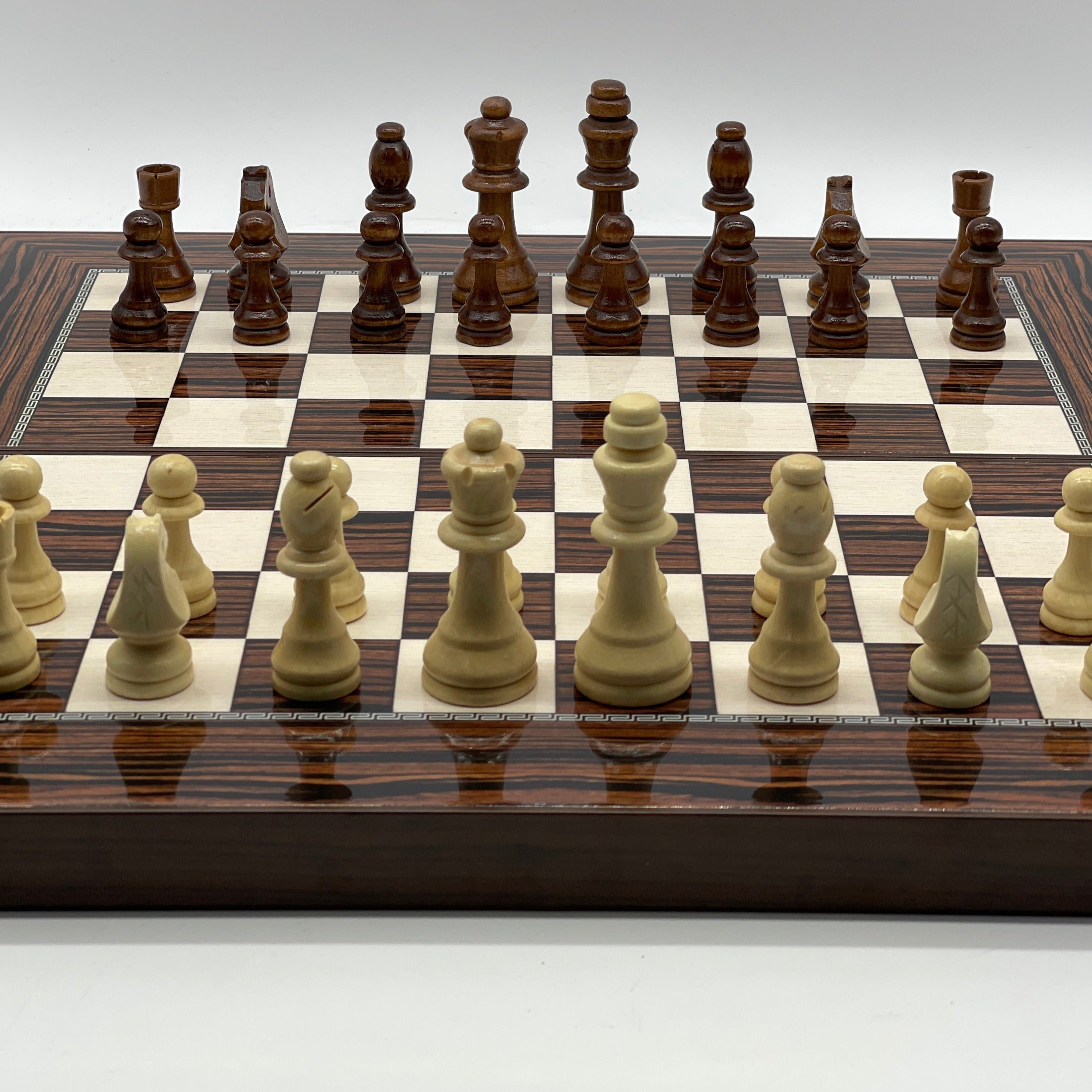 Handmade Dark Brown Pattern Backgammon Set With Wooden Chess Pieces