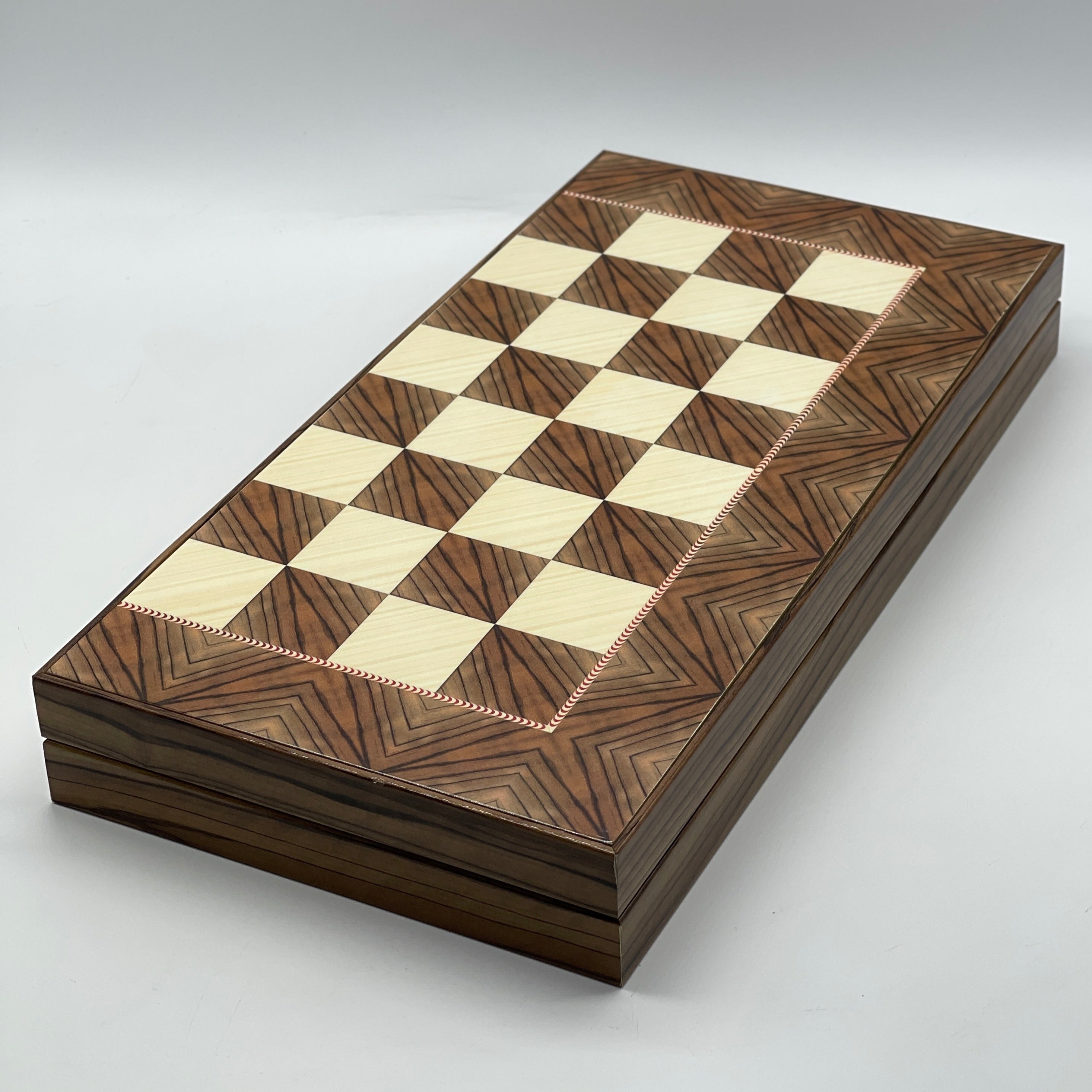 Handmade Brown Pattern Backgammon Set With Polyester Crusaders Chess Pieces