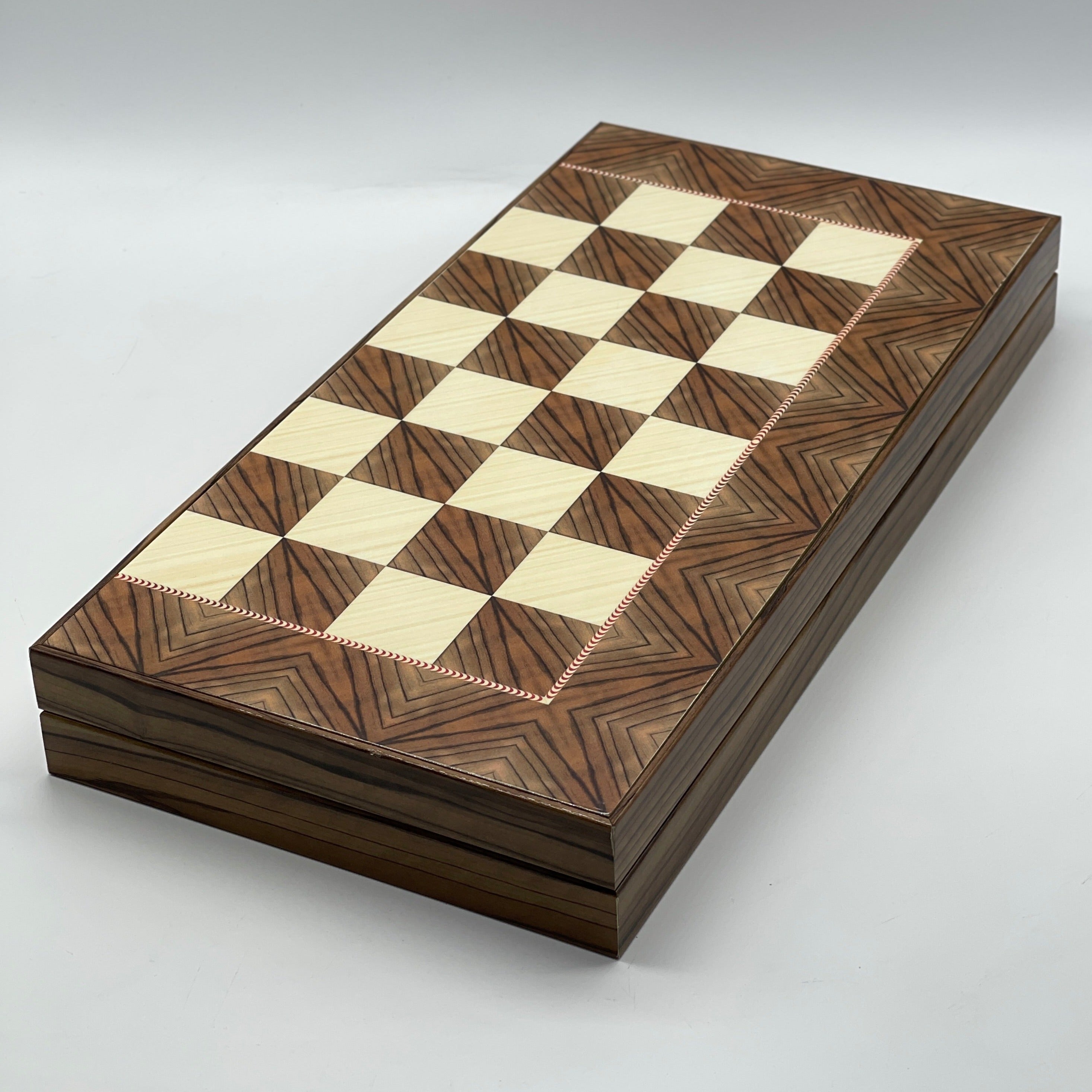 Handmade Brown Pattern Backgammon Set With Wooden Chess Pieces