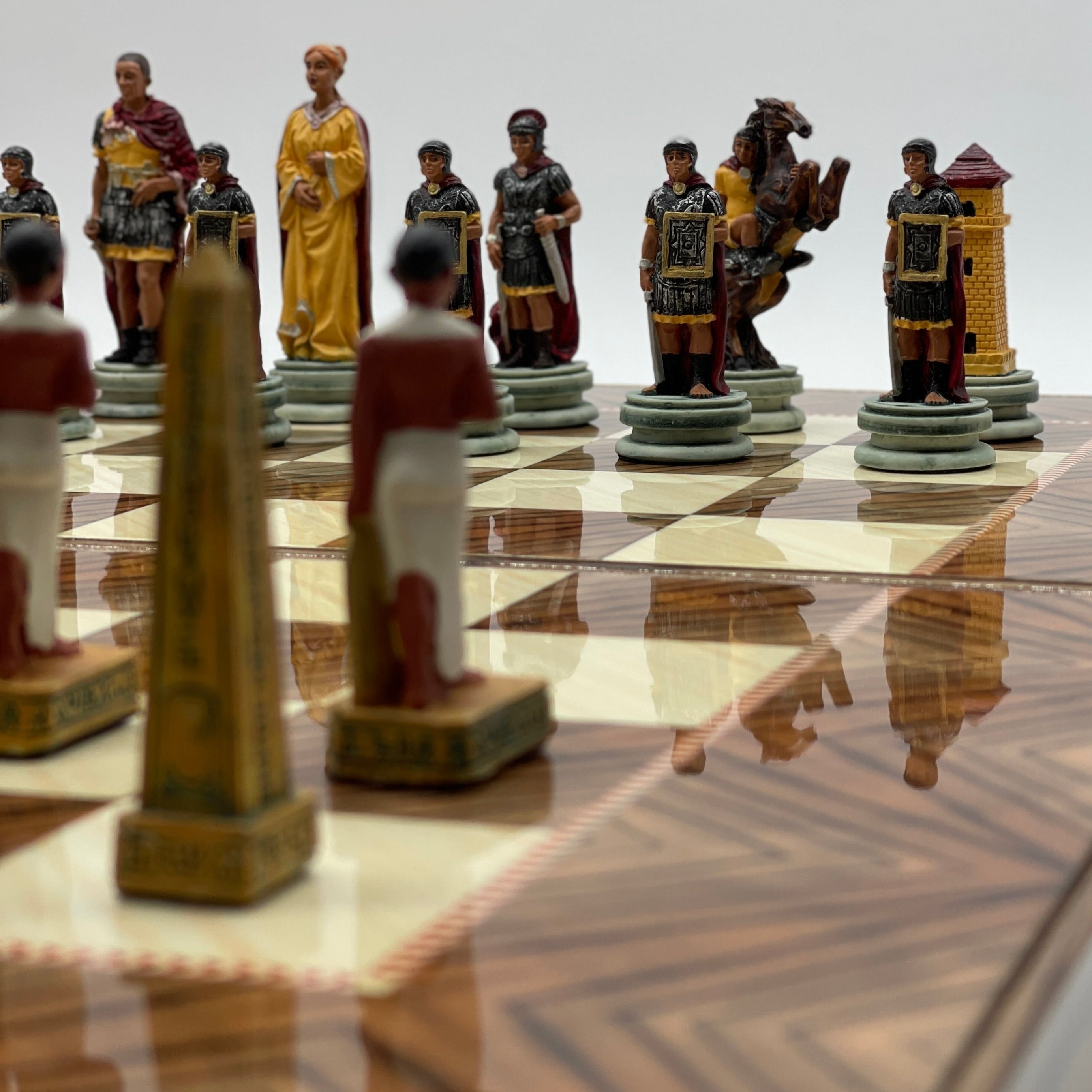 Handmade Brown Pattern Backgammon Set With Polyester Egyptian Chess Pieces