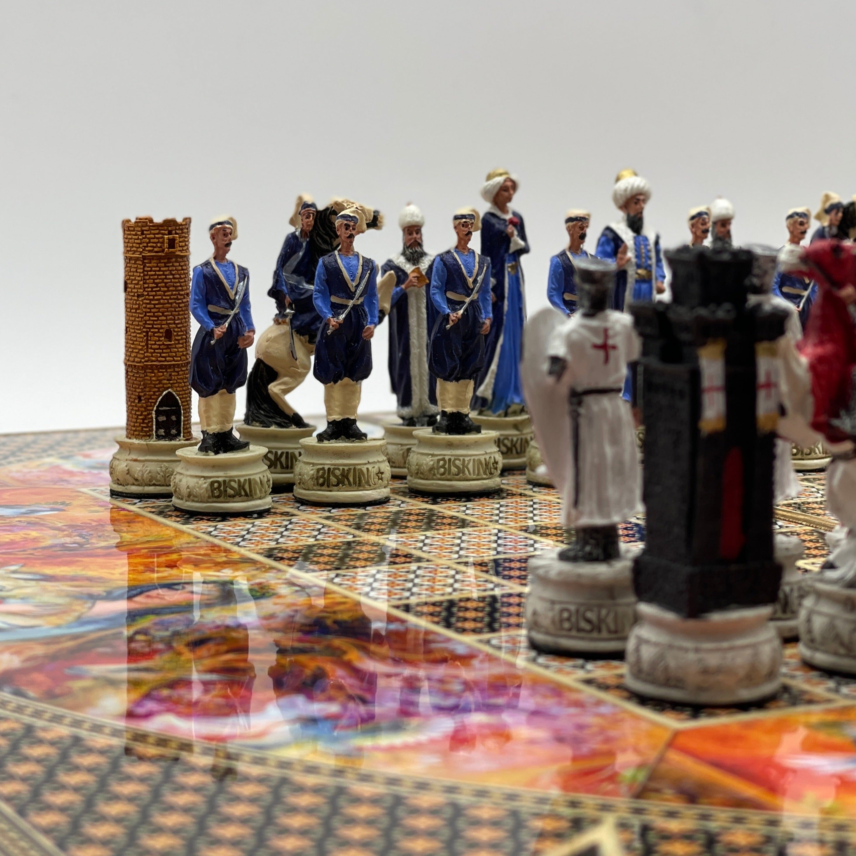 Handmade Hatemi Colors Pattern Backgammon Set With Crusaders Chess Pieces