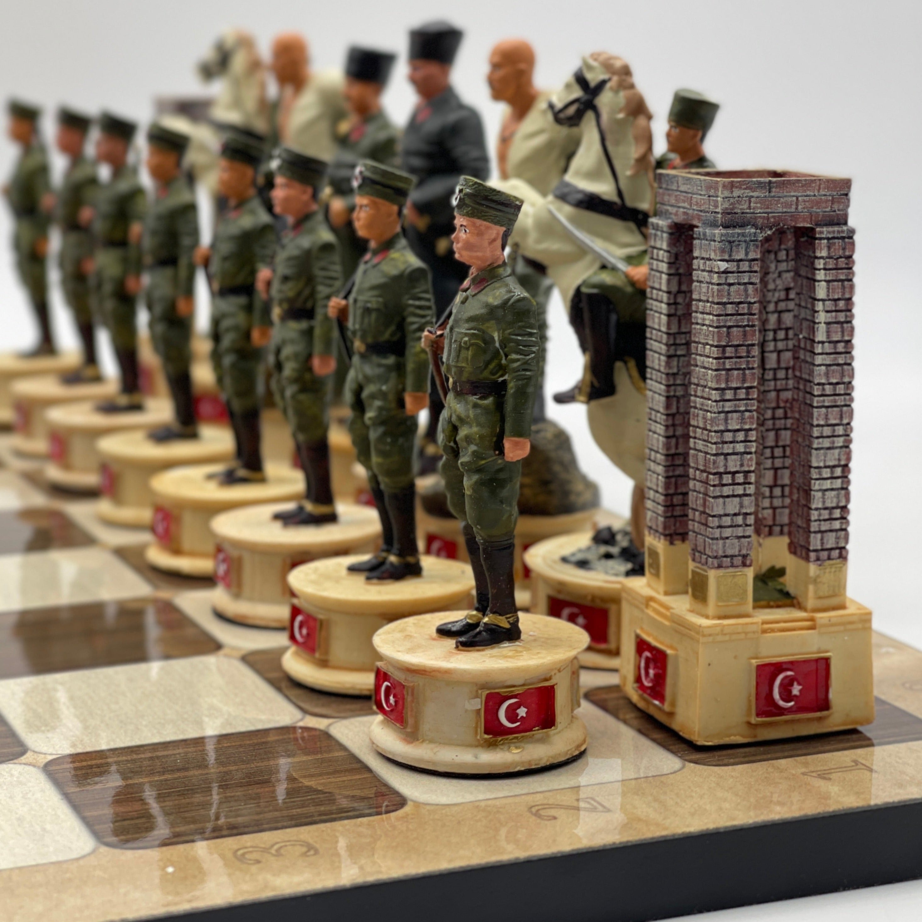 16.5" Brown Marble Pattern Chess Board With Gallipoli Campaign Chess Pieces