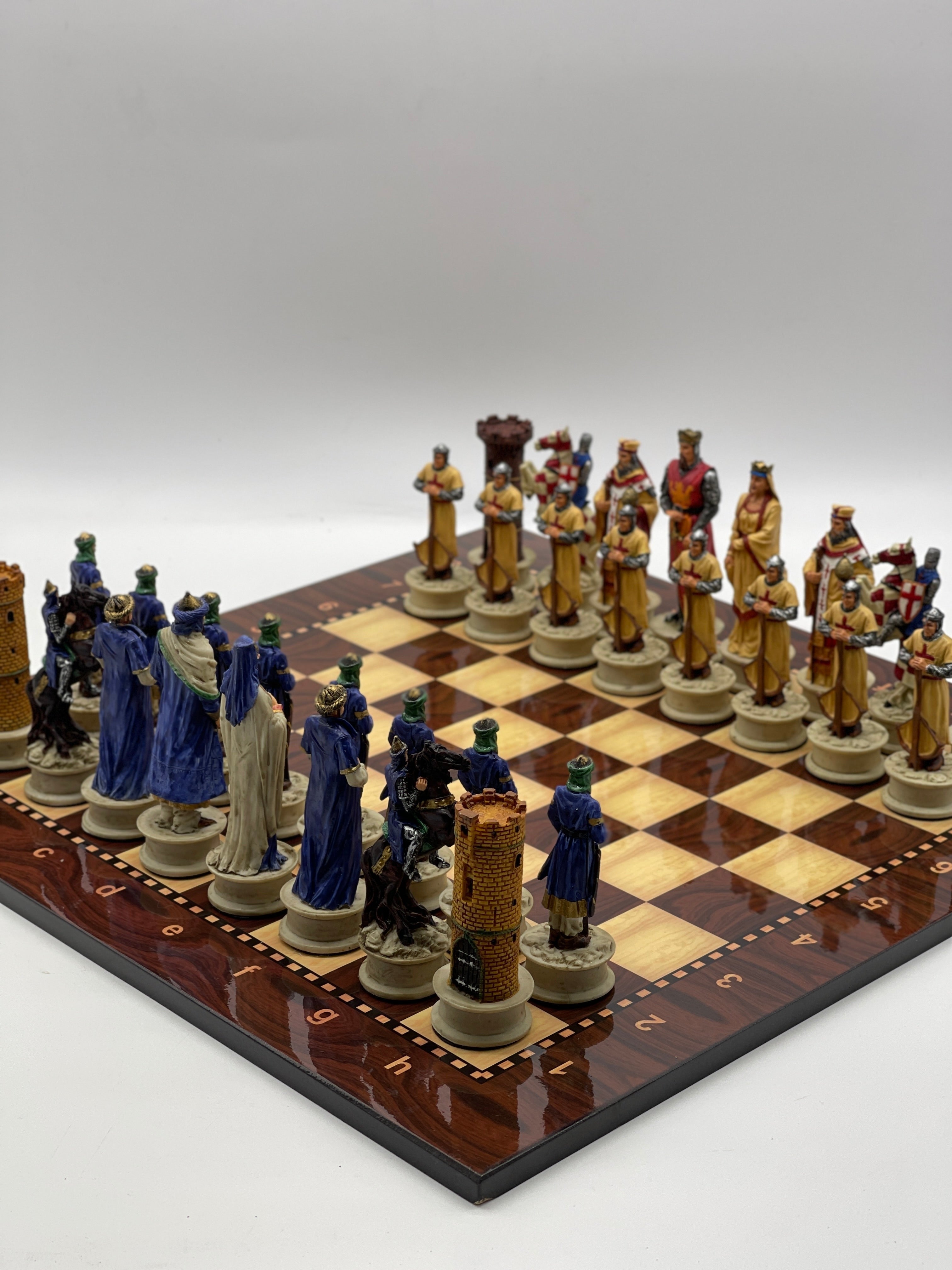 Large Walnut Marble Pattern Chess Board With Crusaders Polyester Chess Pieces