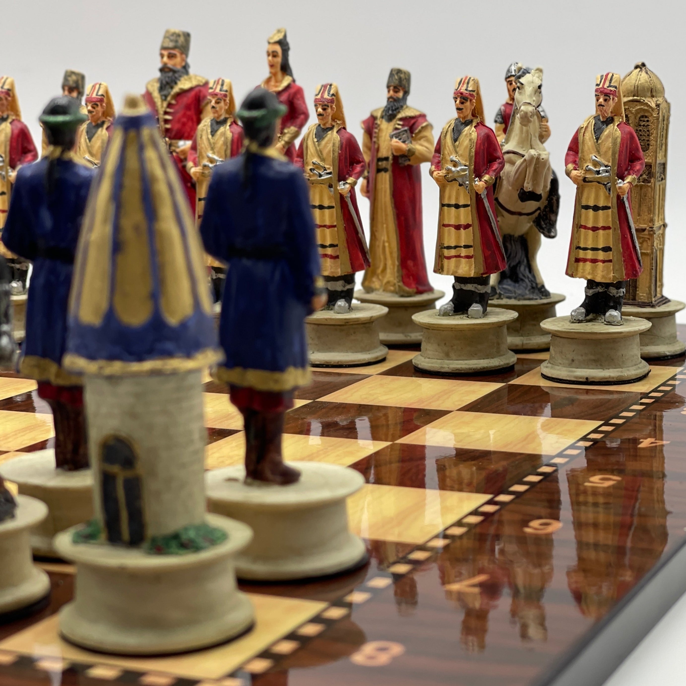 Large Walnut Marble Pattern Chess Board With Ottomans Polyester Chess Pieces