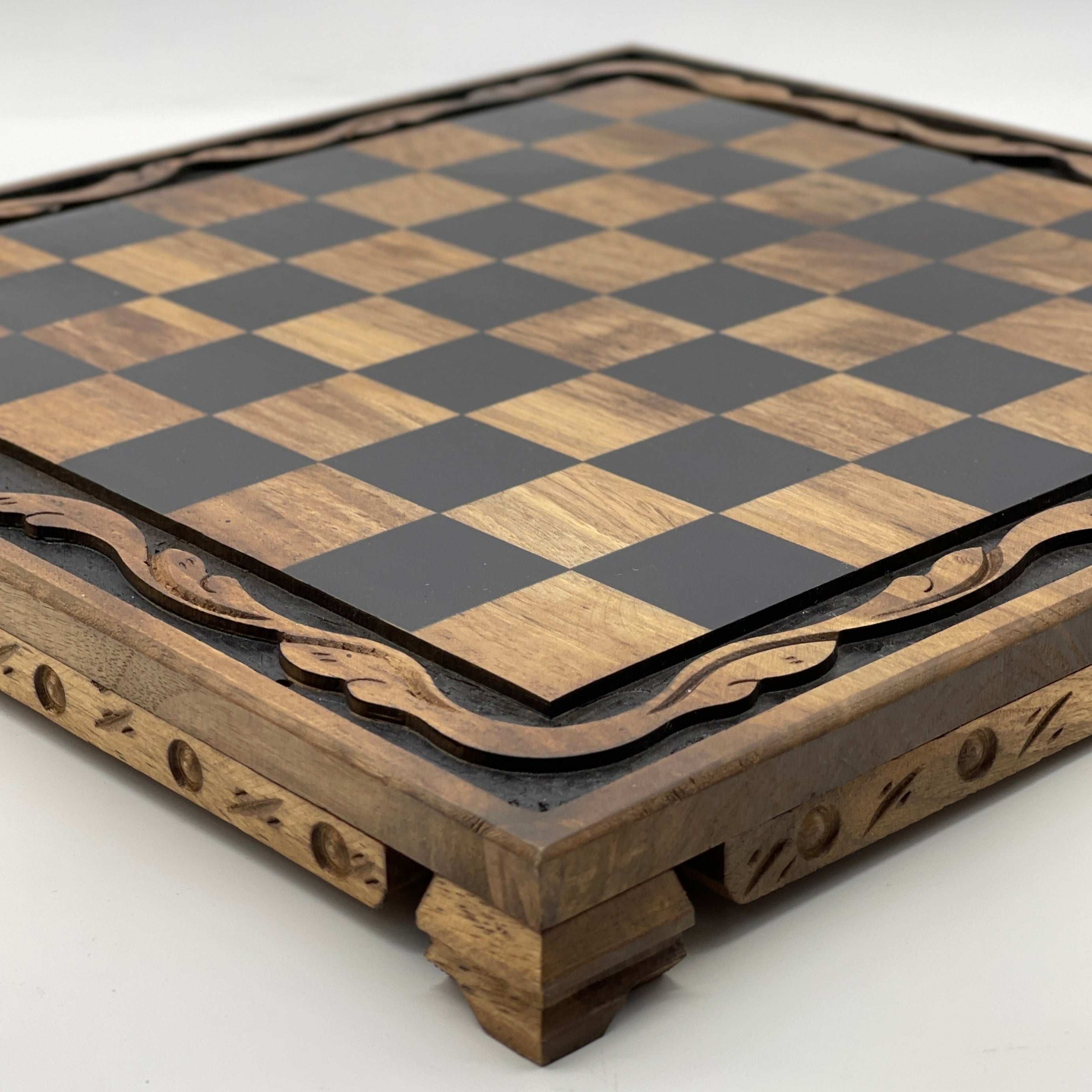 Handmade Wooden Chess Set With Arabian vs Crusaders Polyester Chess Pieces