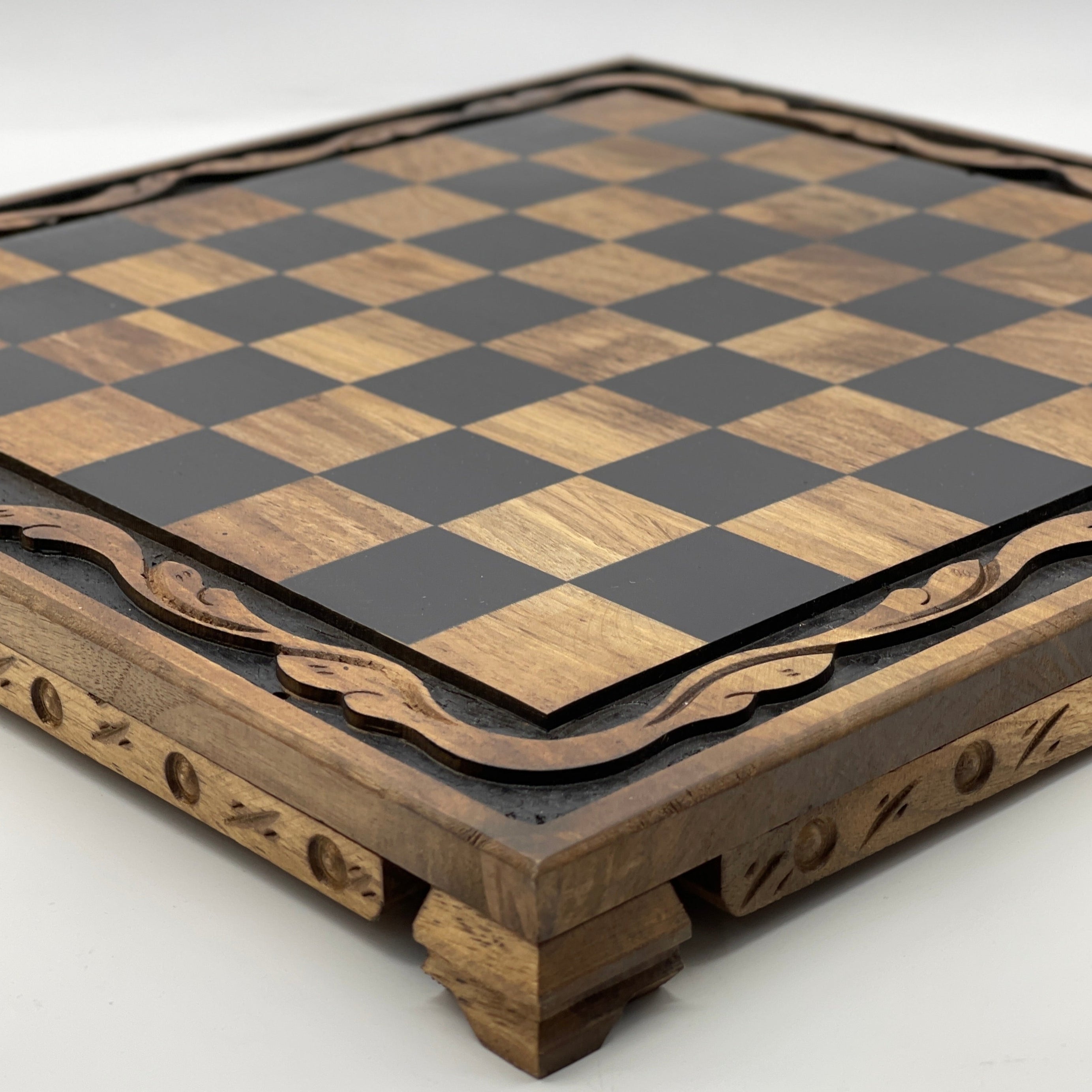 Handmade Wooden Chess Set With Large Ottomans Polyester Chess Pieces