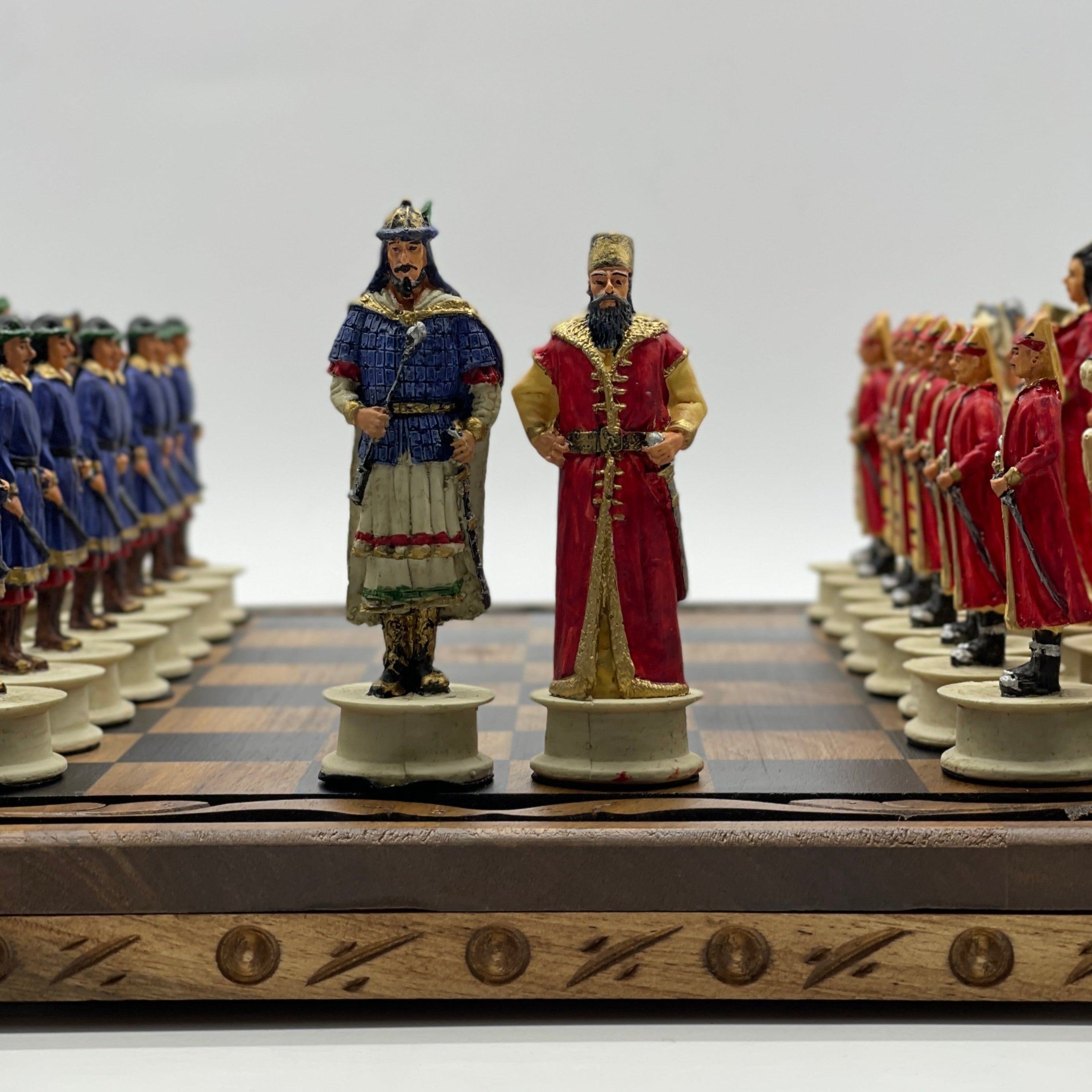 Handmade Wooden Chess Set With Arabian vs Crusaders Polyester Chess Pieces