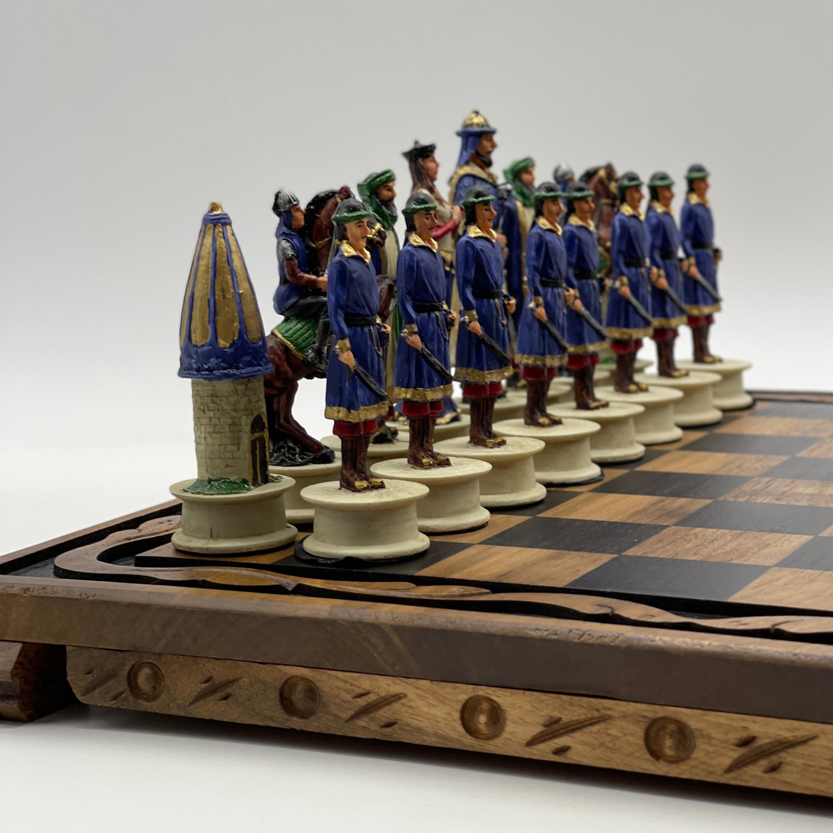 Handmade Wooden Chess Set With Arabian vs Crusaders Polyester Chess Pieces