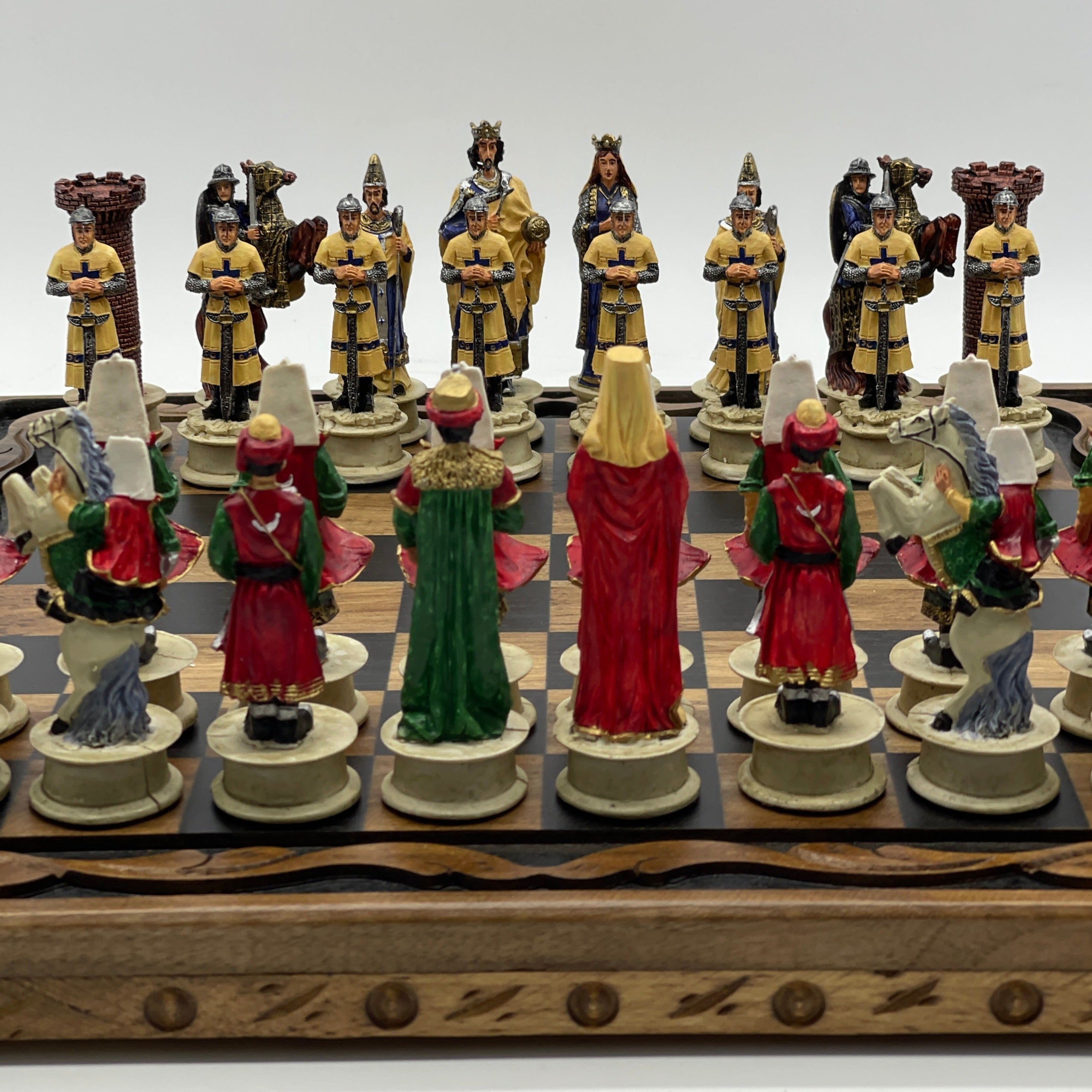 Handmade Wooden Chess Set With Large Ottomans Polyester Chess Pieces