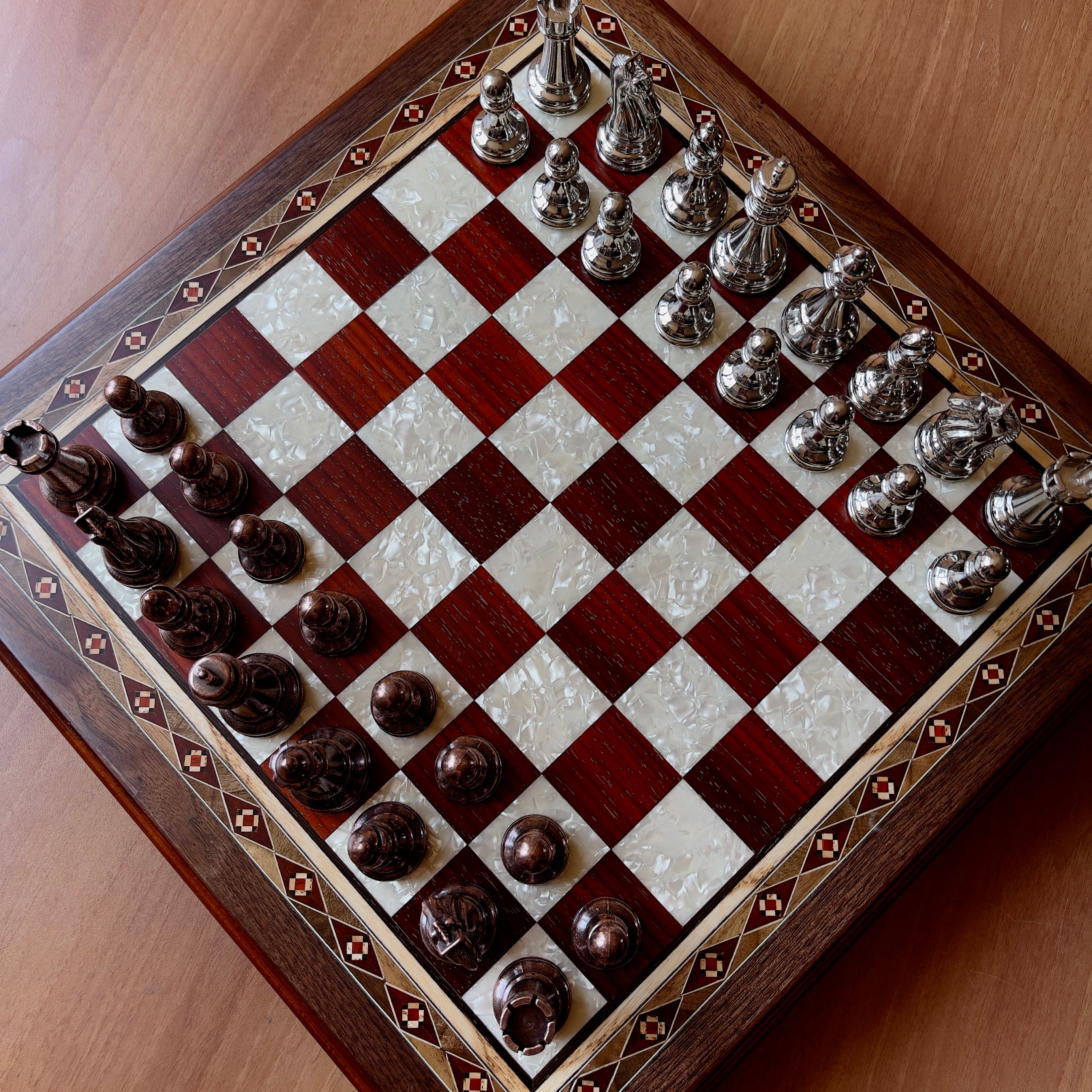 Walnut 360 Degree Drawers Storage Chess Set with Metal Theme Chess Pieces