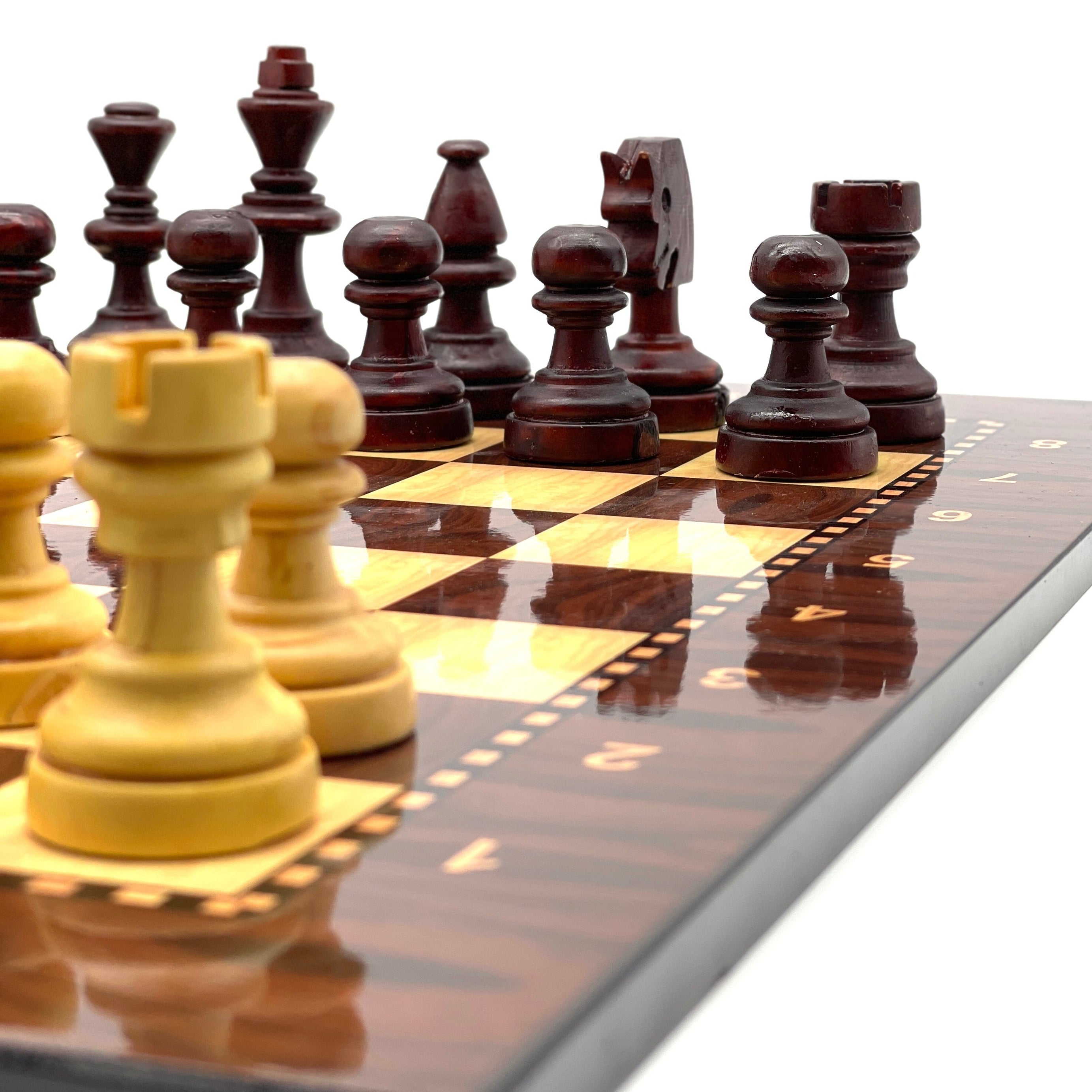 Walnut Marble Pattern Chess Board With Wooden Boxwood Chess Pieces