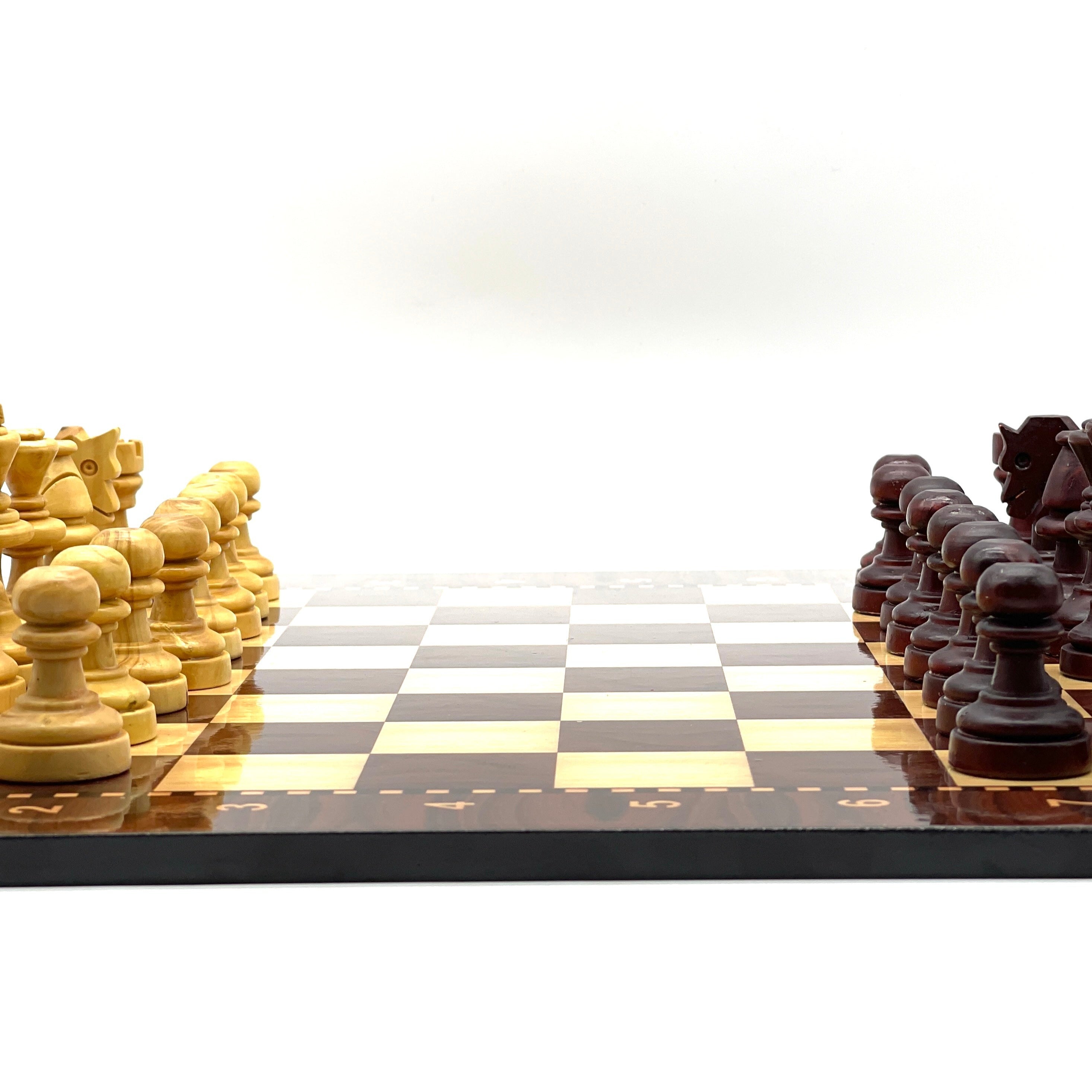 Walnut Marble Pattern Chess Board With Wooden Boxwood Chess Pieces