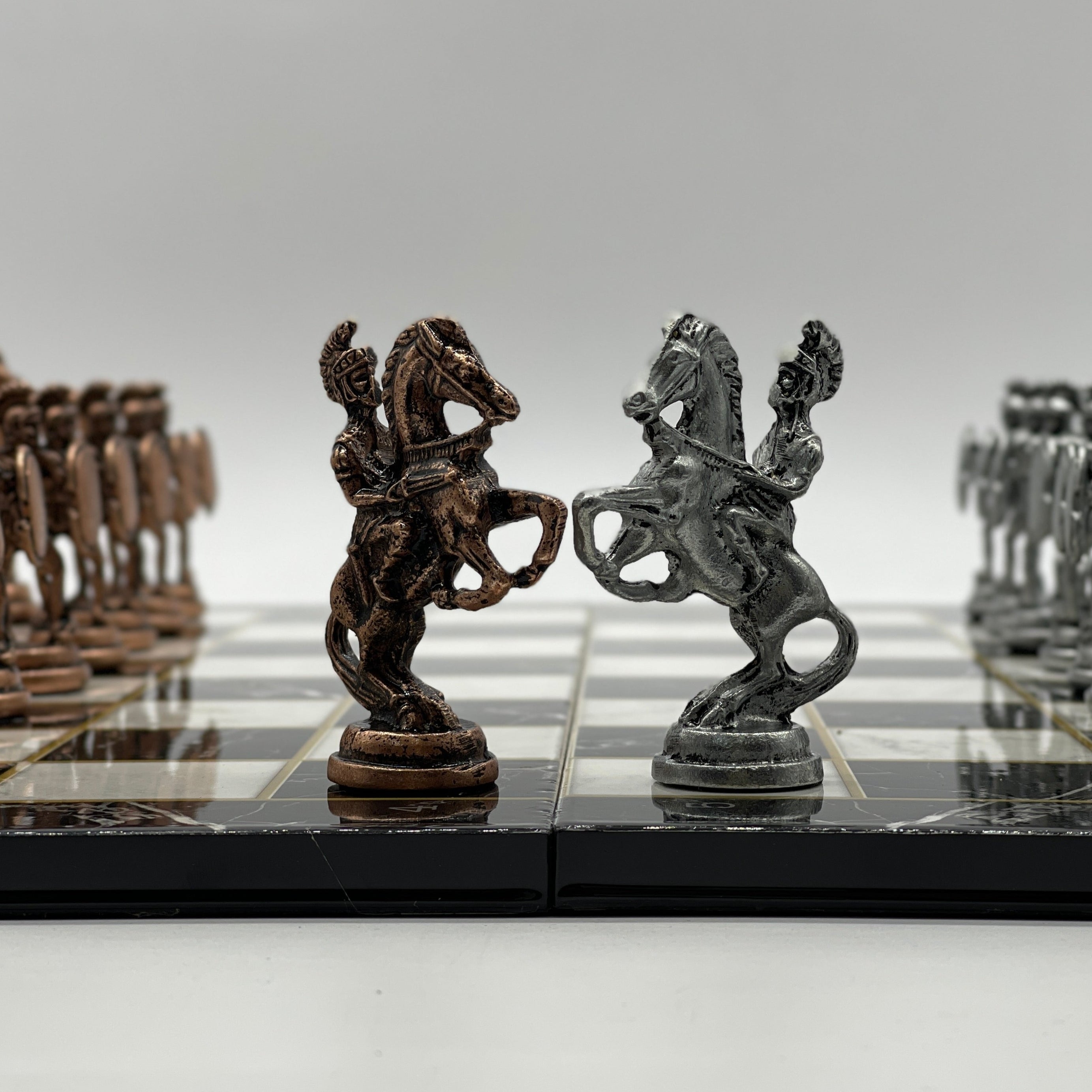 Black Marble Pattern Folding Chess Board With Crusaders Metal Chess Pieces