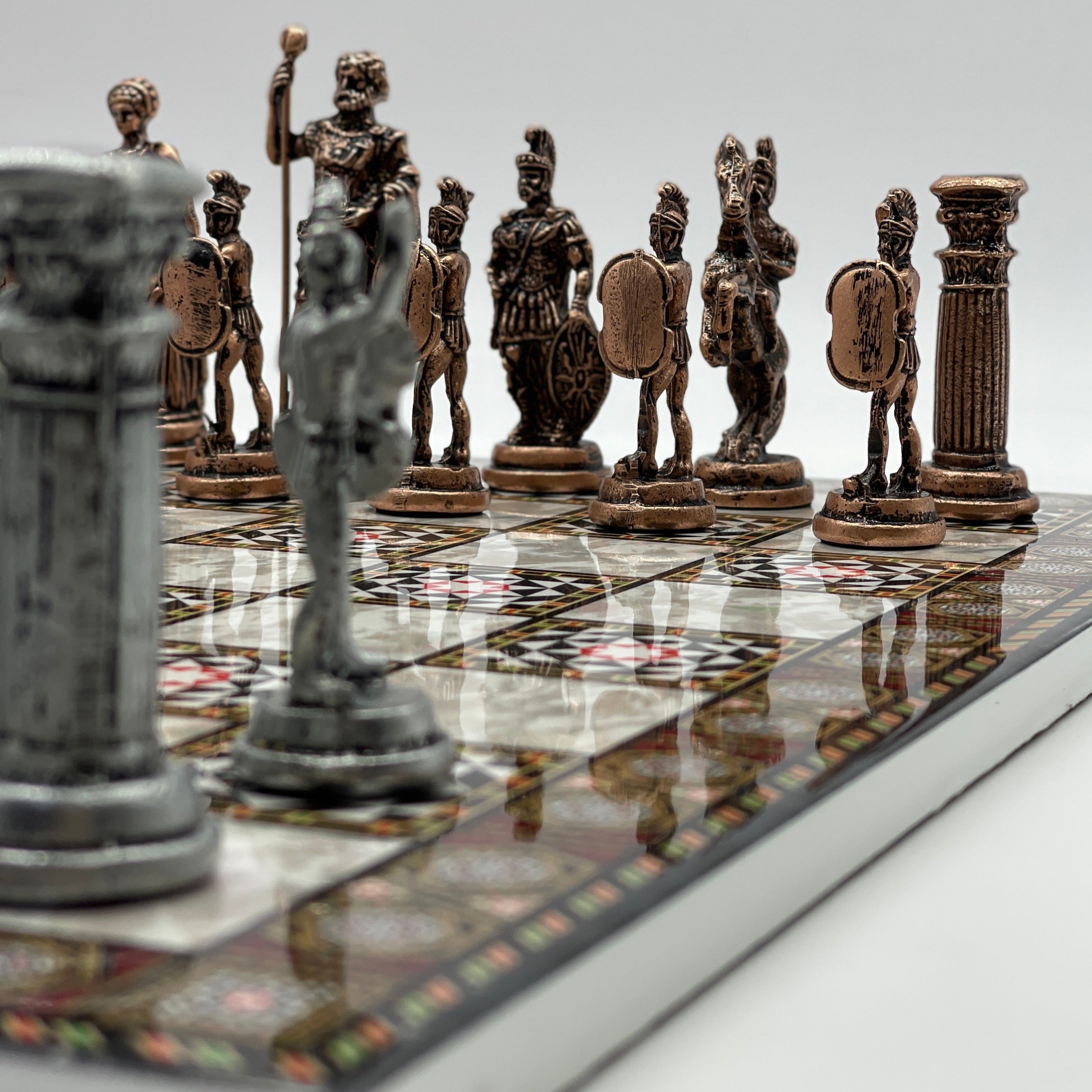 Large Mosaic Marble Pattern Folding Chess Board With Crusaders Metal Chess Pieces