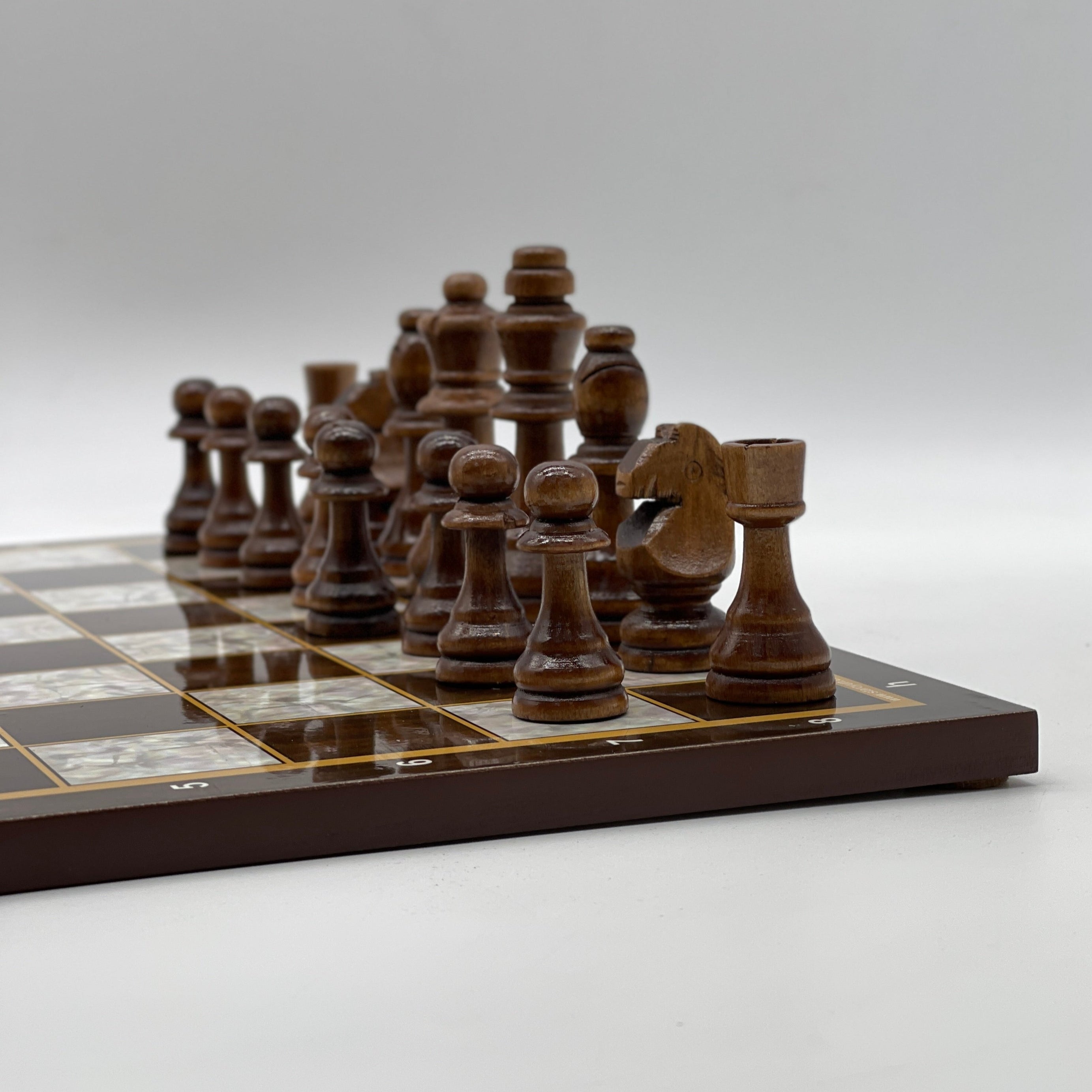 Brown Walnut Marble Pattern Wooden Set With Wooden Chess Pieces Set