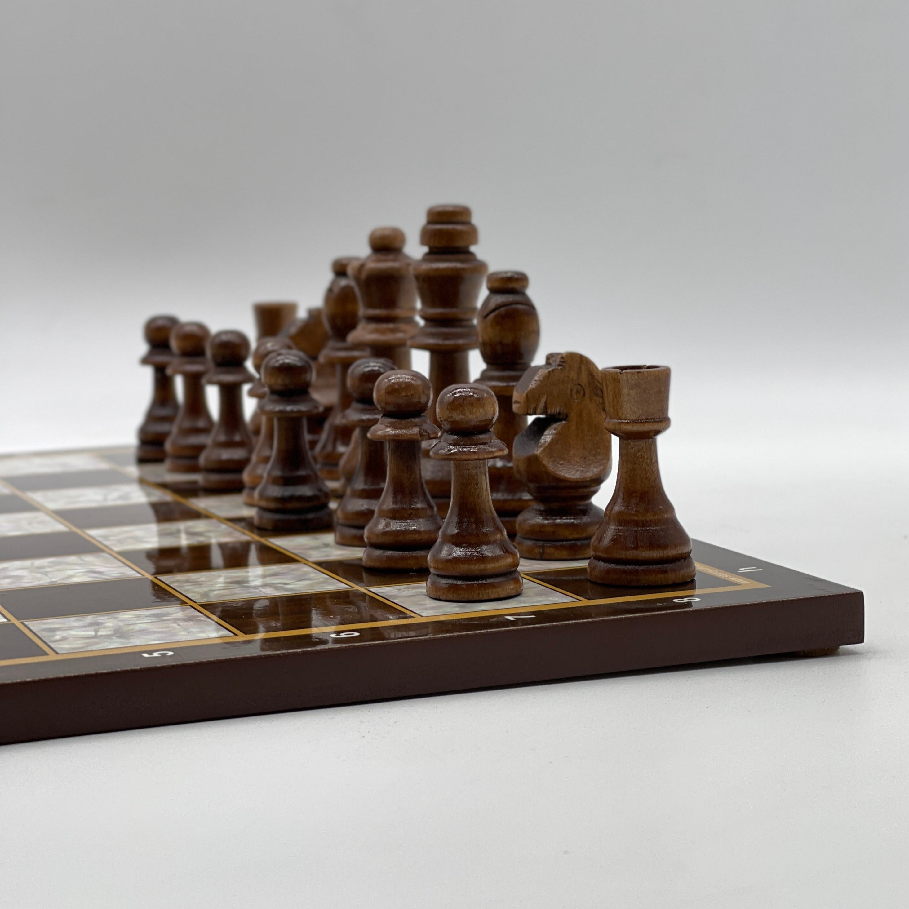 Brown Walnut Marble Pattern Wooden Set With Wooden Chess Pieces Set