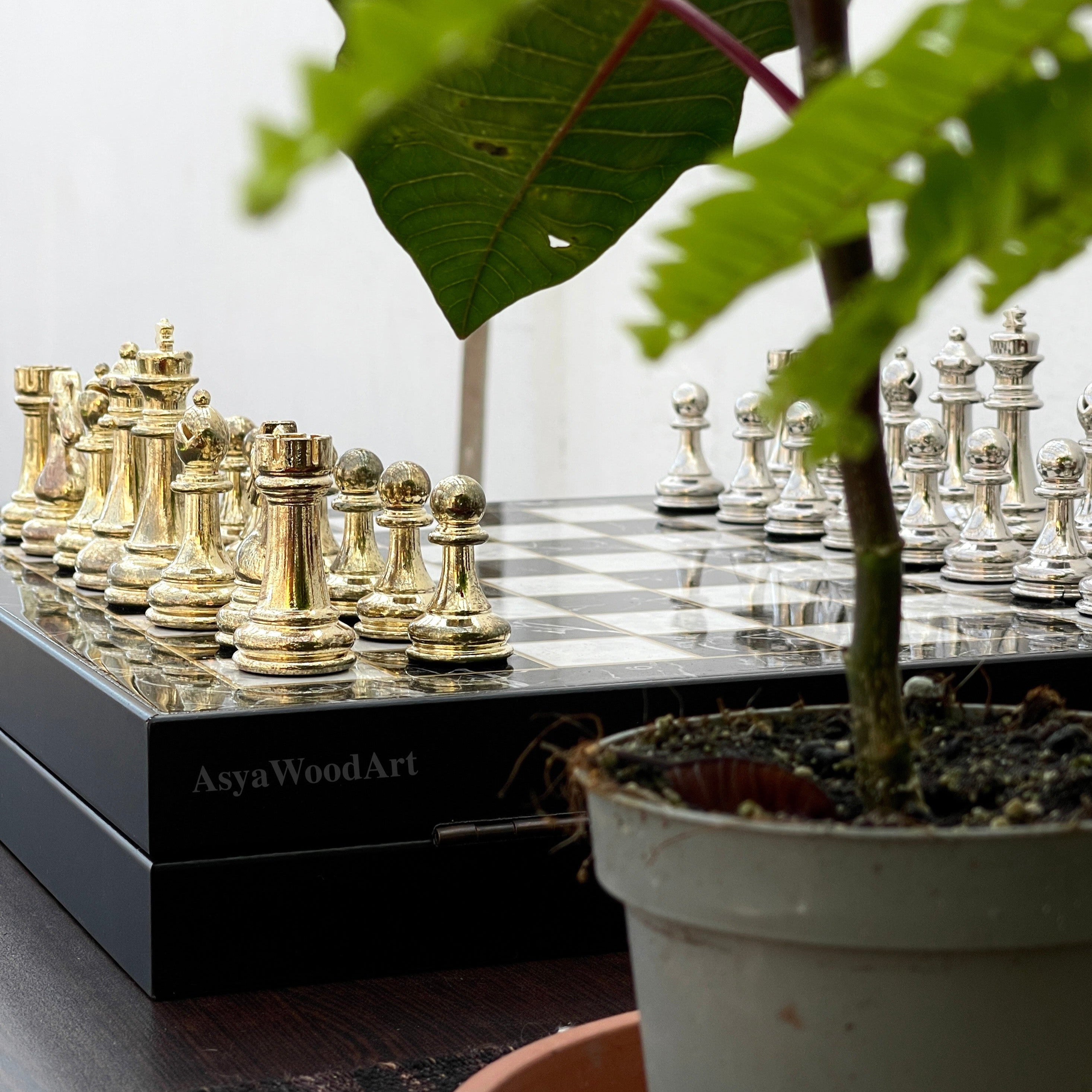 VIP Personalized Marble Patterned Chess Set With Metal Chess Pieces Figures