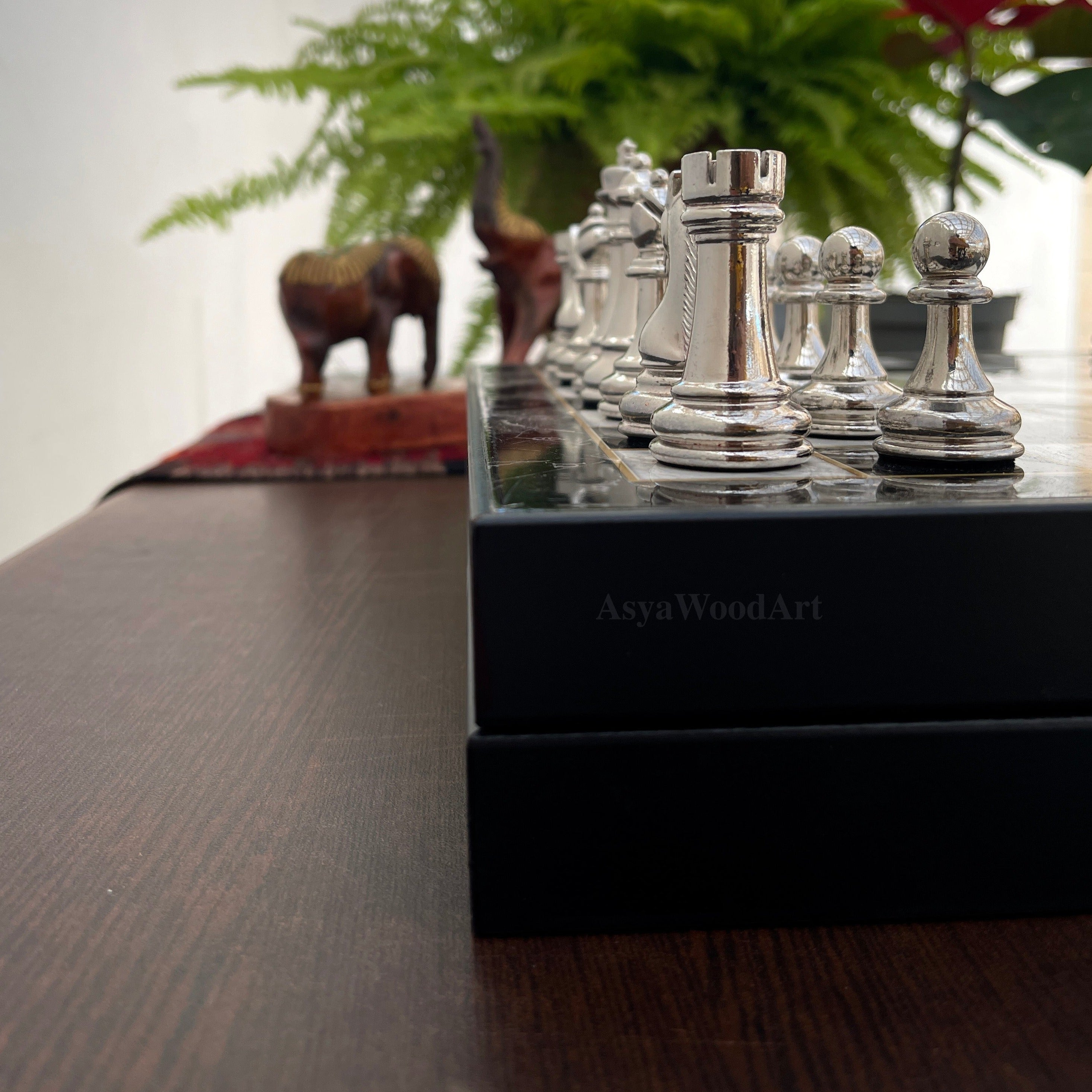 VIP Personalized Marble Patterned Chess Set With Metal Chess Pieces Figures