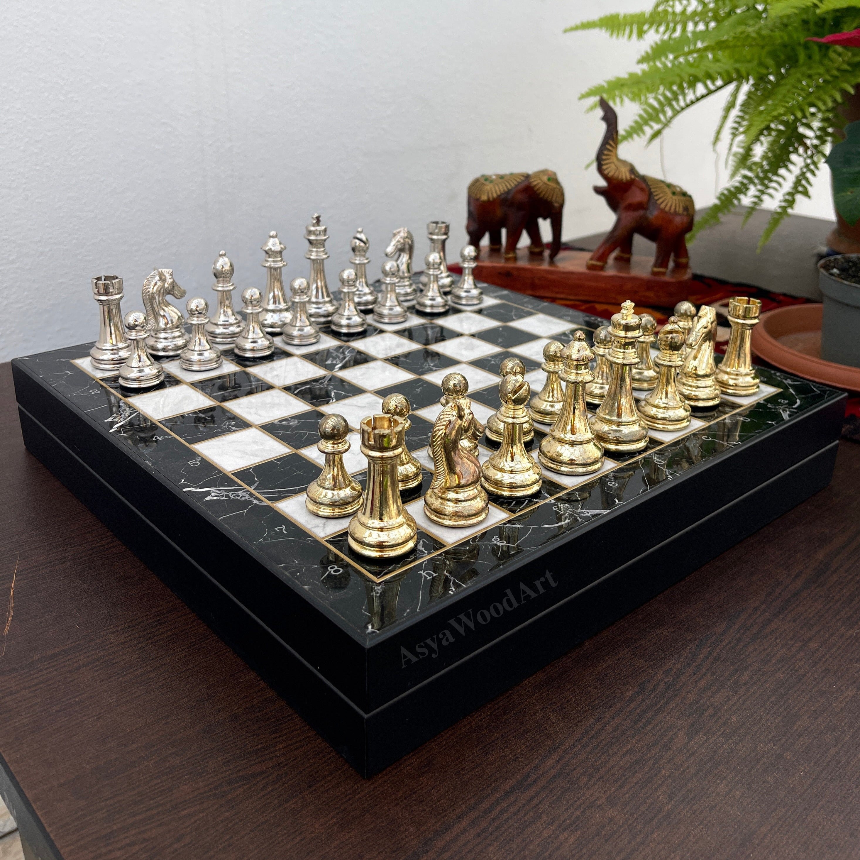 VIP Personalized Marble Patterned Chess Set With Metal Chess Pieces Figures