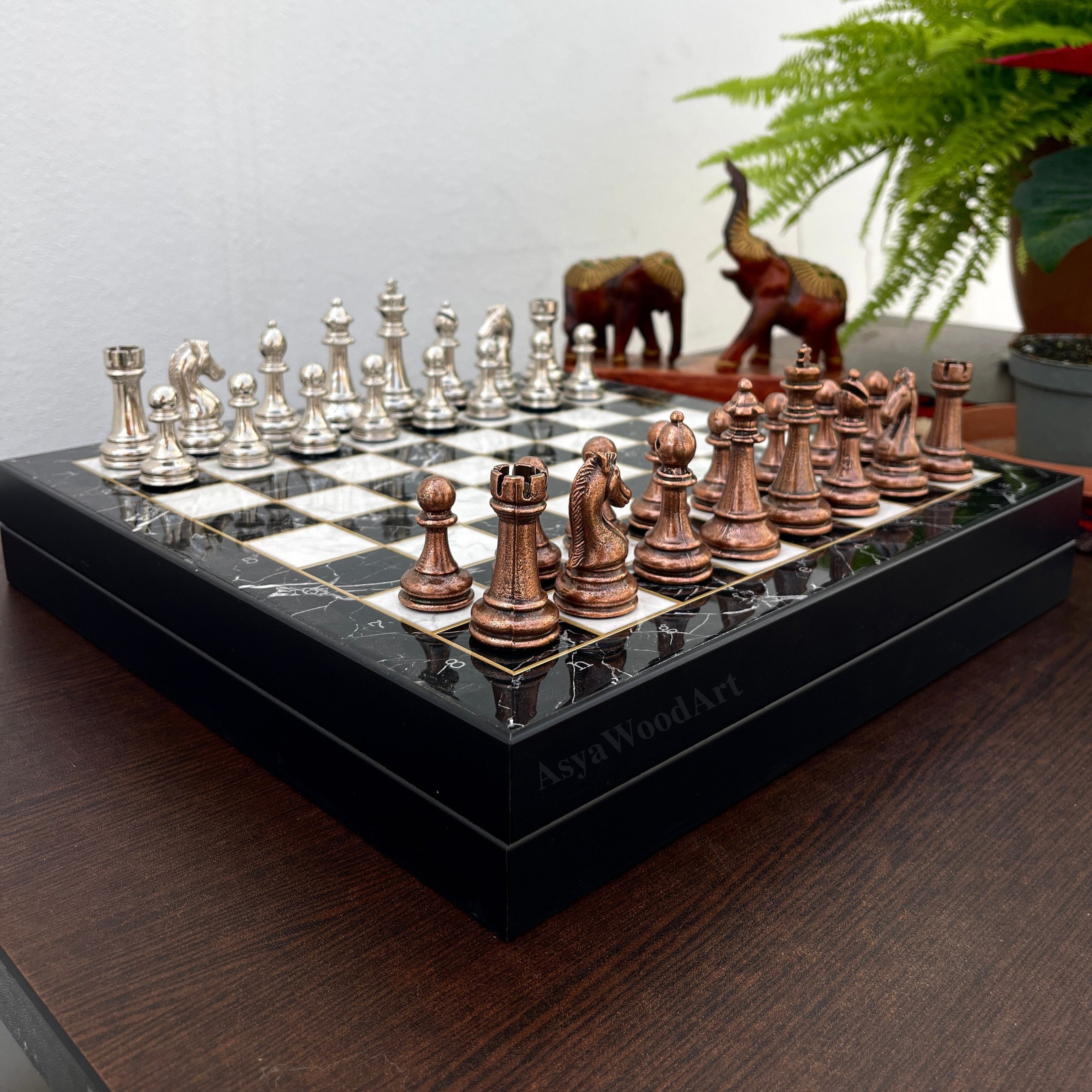 VIP Personalized Marble Patterned Chess Set With Metal Chess Pieces Figures