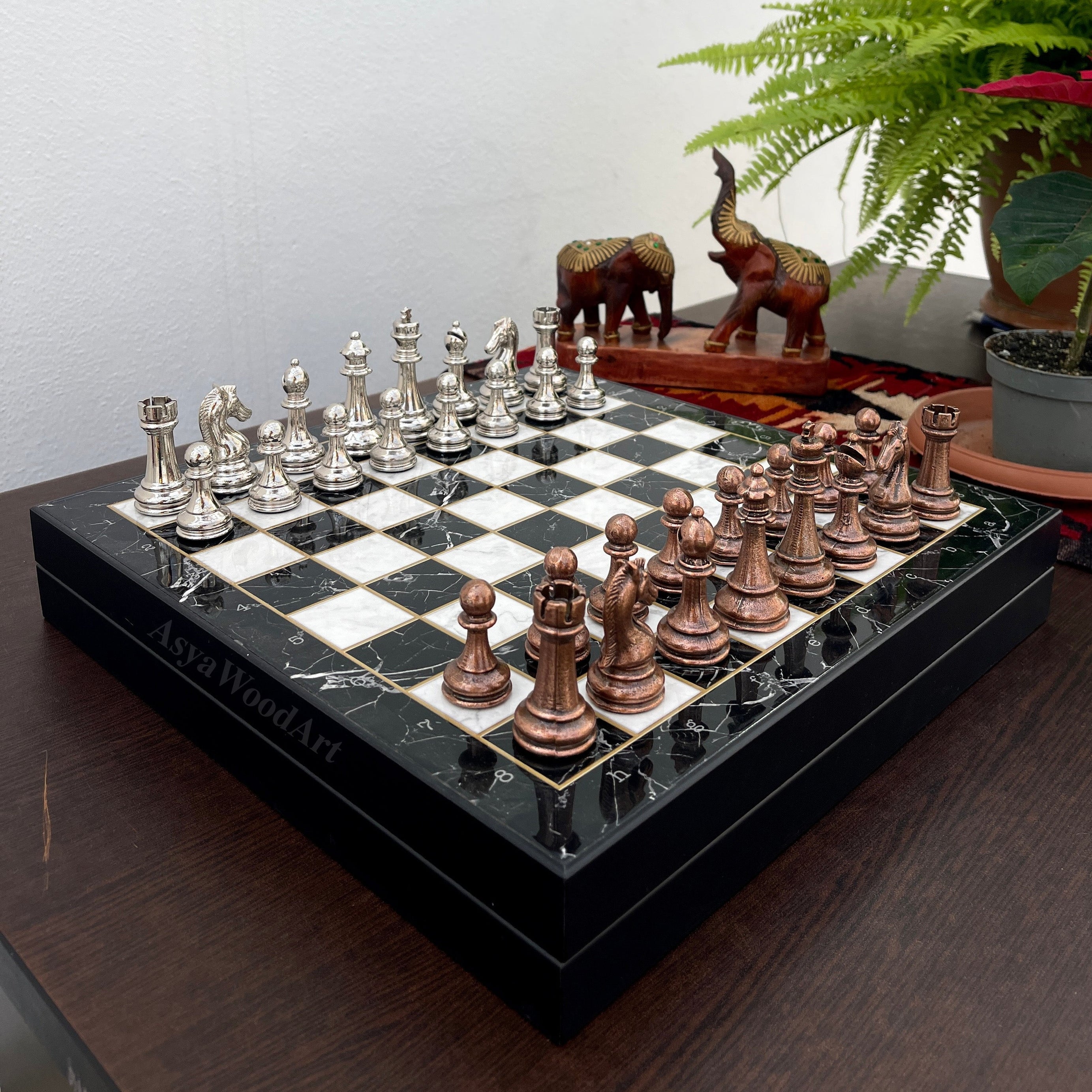 VIP Personalized Marble Patterned Chess Set With Metal Chess Pieces Figures