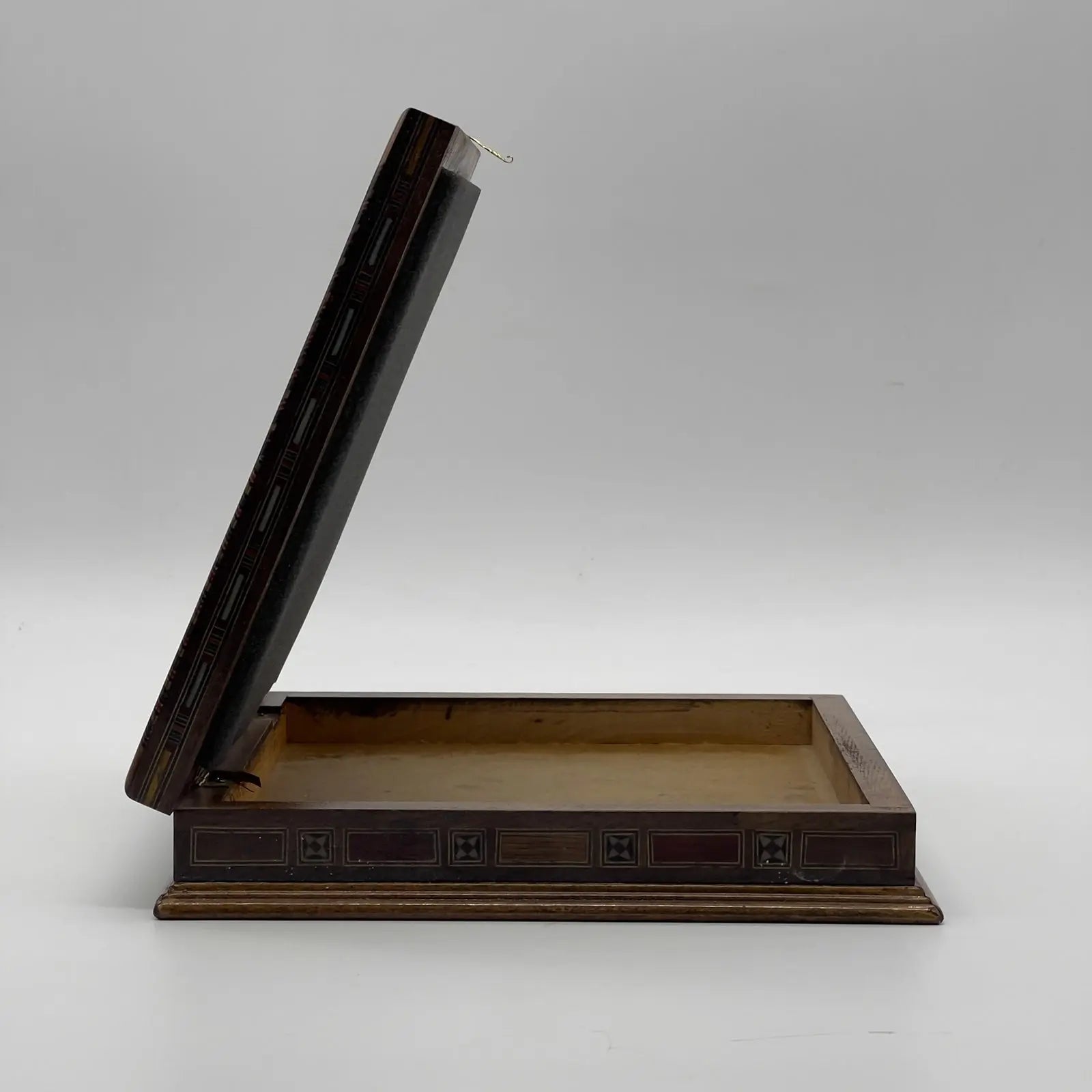 11" Rosewood Handmade Patterned Storage Luxury Wooden Chess Board